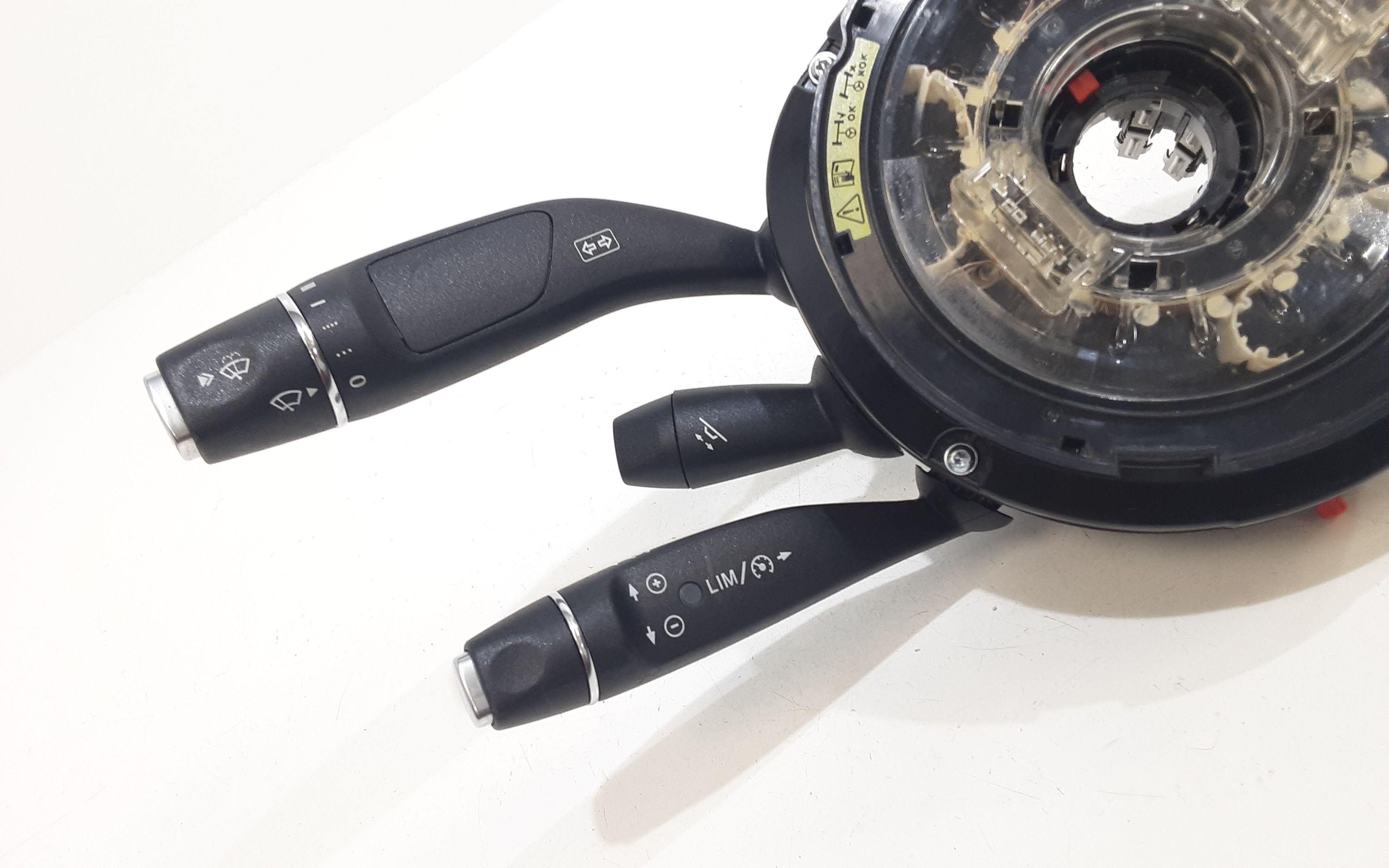 Devioluci MERCEDES GLC Coupe (BM 253) (6.2016) (16>)