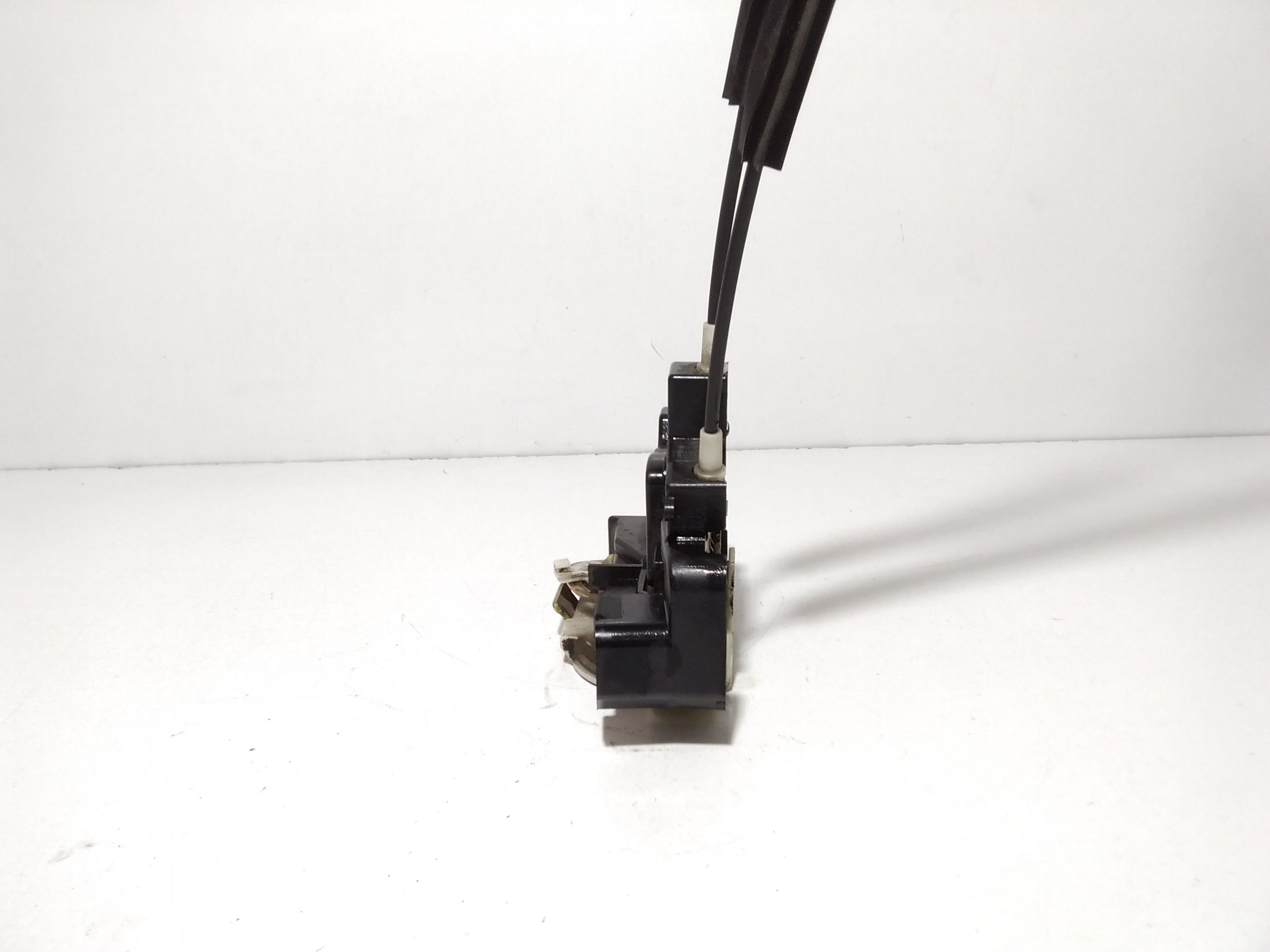 Serratura Anteriore Sinistra MITSUBISHI Colt Serie 5P (Z) (06>12)