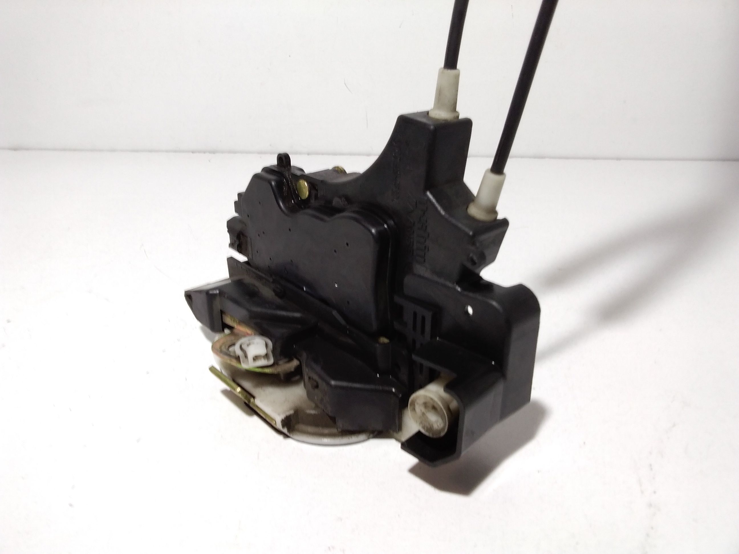 Serratura Anteriore Sinistra MITSUBISHI Colt Serie 5P (Z) (06>12)