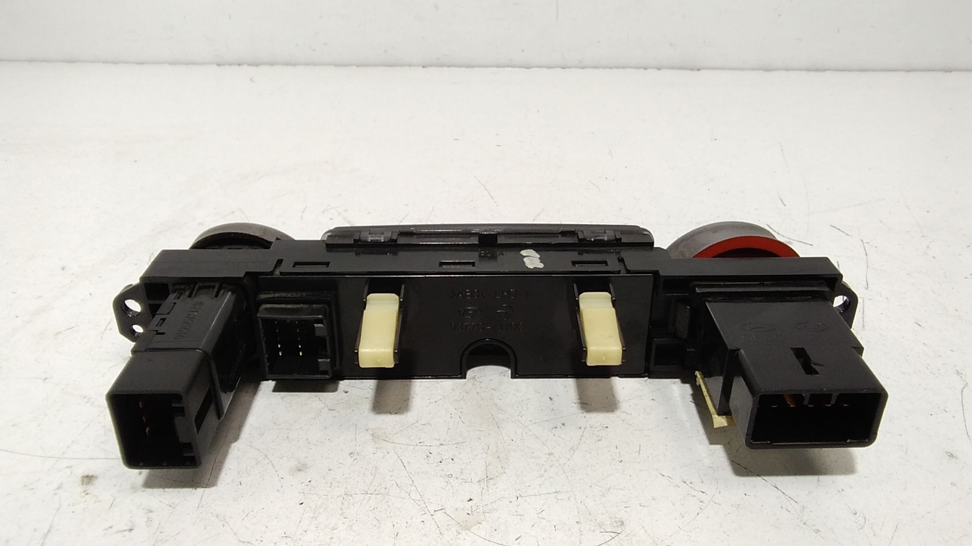 Pulsante luci di emergenza HYUNDAI i20 1 Serie