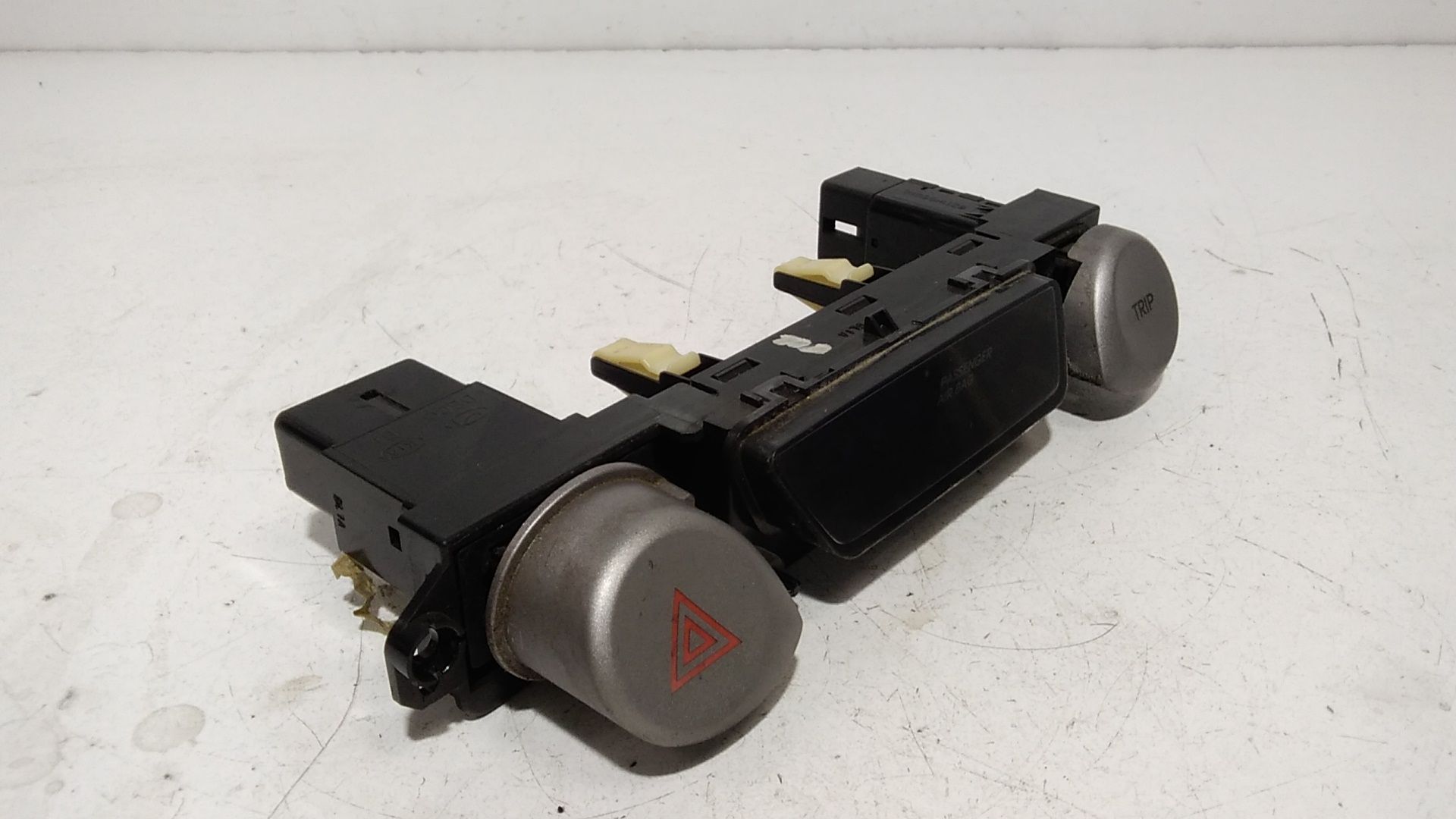 Pulsante luci di emergenza HYUNDAI i20 1 Serie