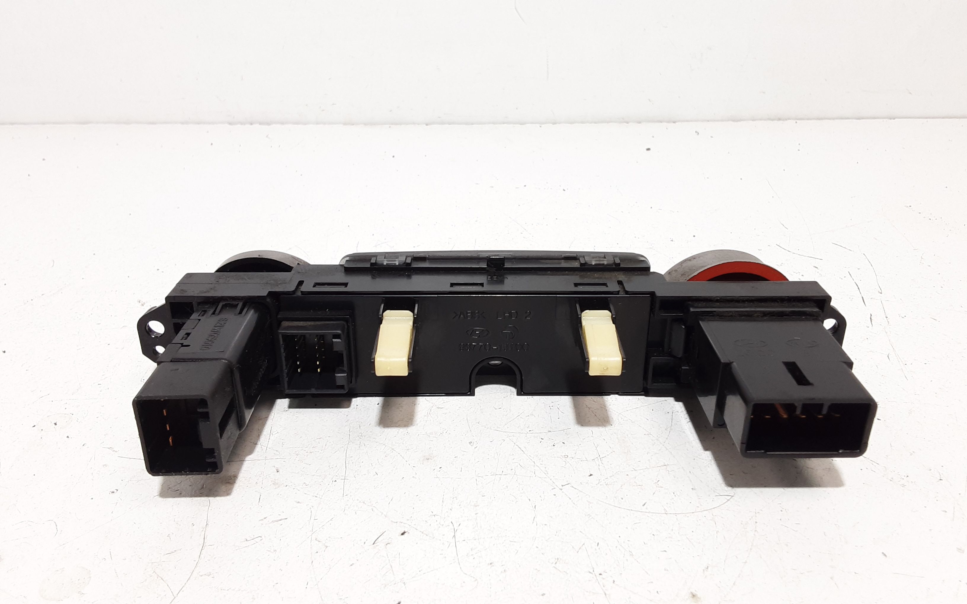 Pulsante luci di emergenza HYUNDAI i20 1 Serie