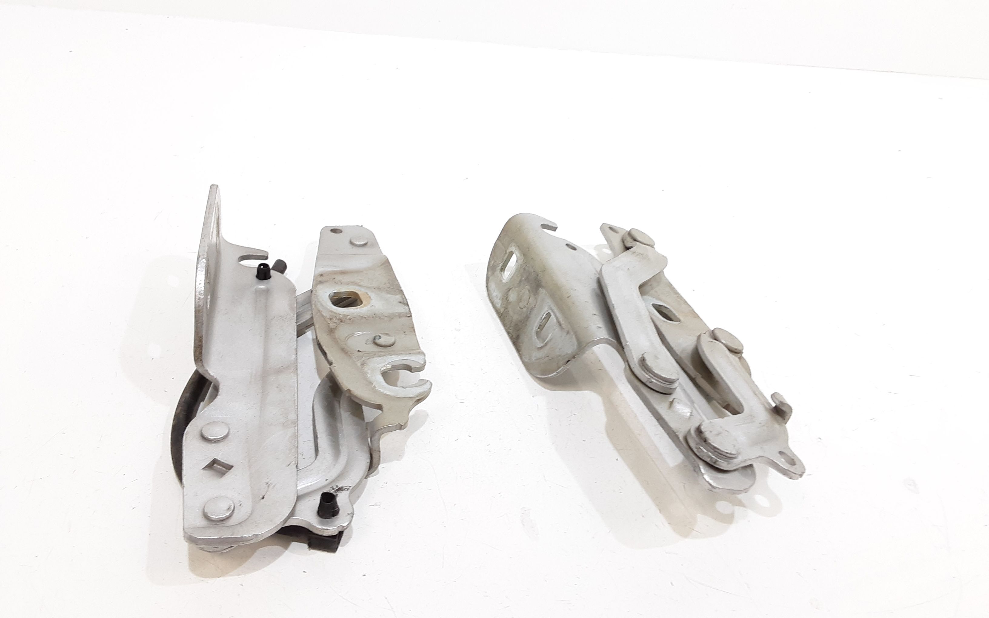 Cerniere cofano anteriore dx e sx FORD Fiesta 6 Serie Restyling