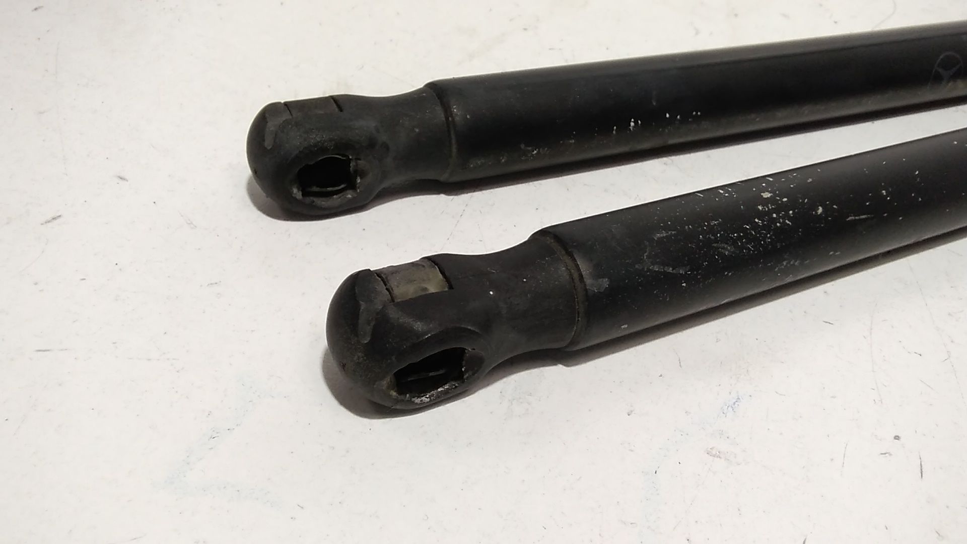 Pistoncini cofano ant MERCEDES Classe E Berlina W211