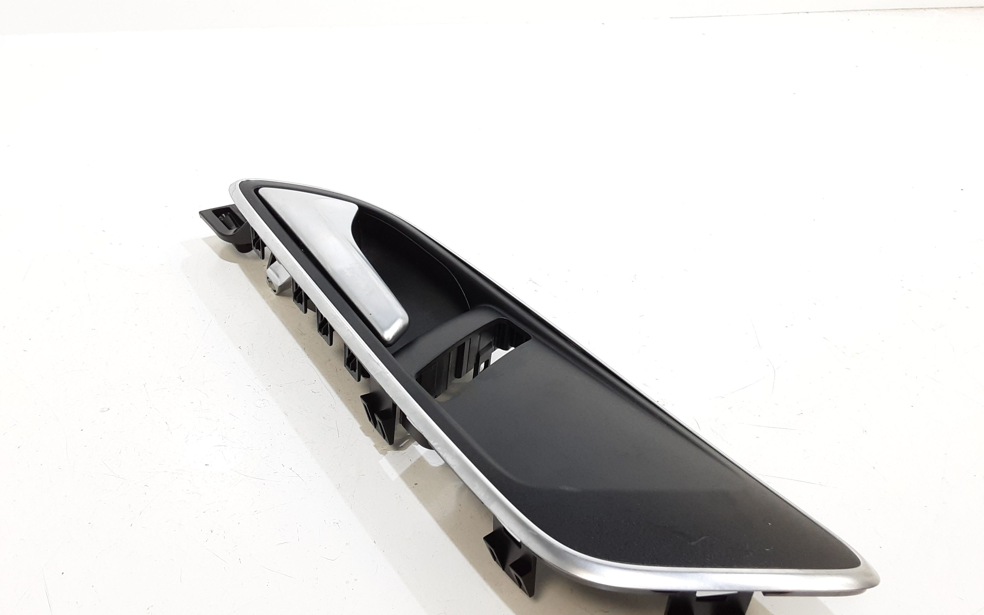 Maniglia interna anteriore Sinistra MERCEDES GLA Serie