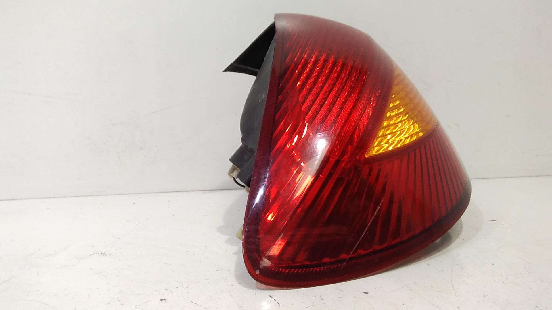 Stop fanale Posteriore sinistro lato Guida KIA Rio Station Wagon