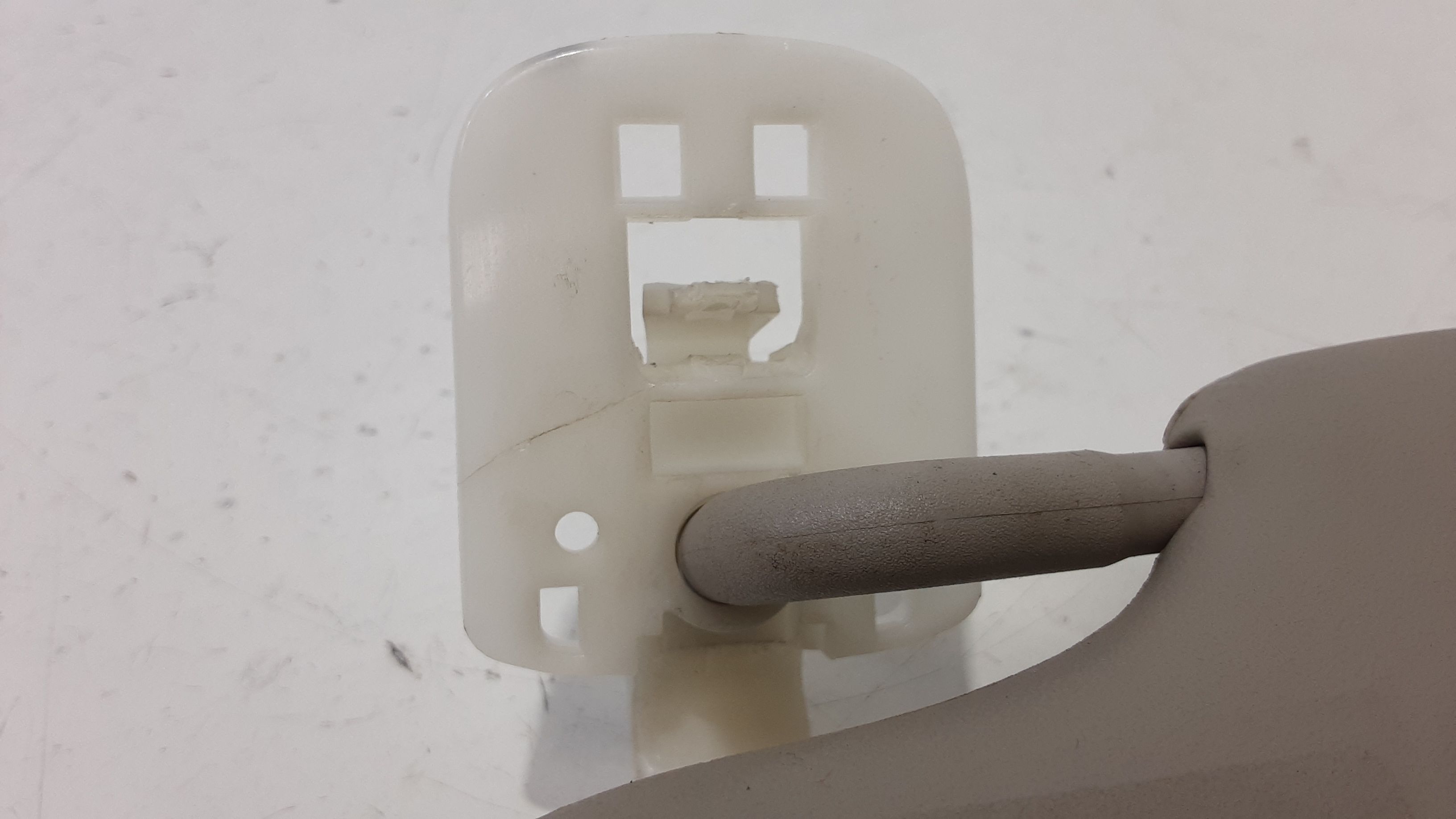 Parasole aletta anteriore Lato Guida RENAULT Clio Serie (08>15)