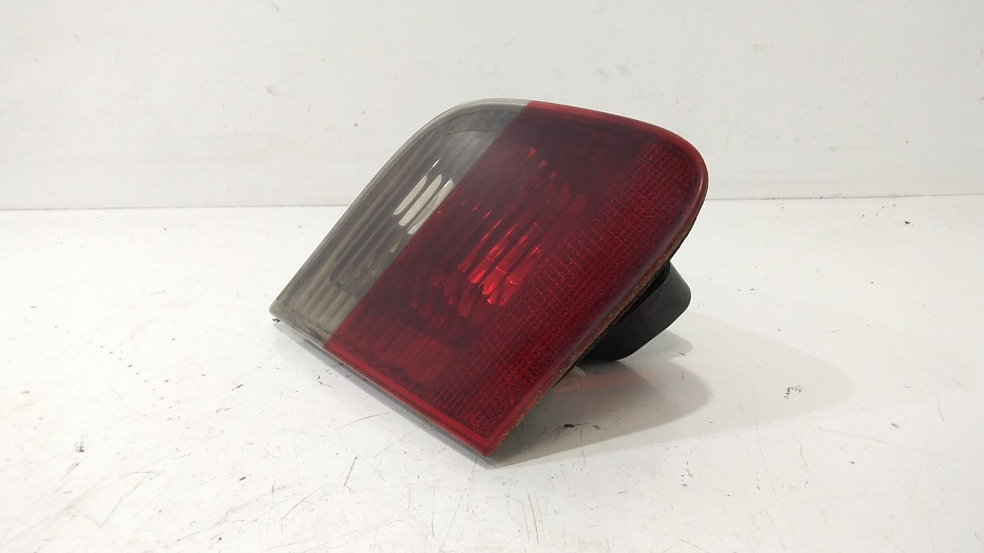 Stop Posteriore Sinistro Integrato nel Portello BMW Serie 3 E46 Berlina 2 Serie