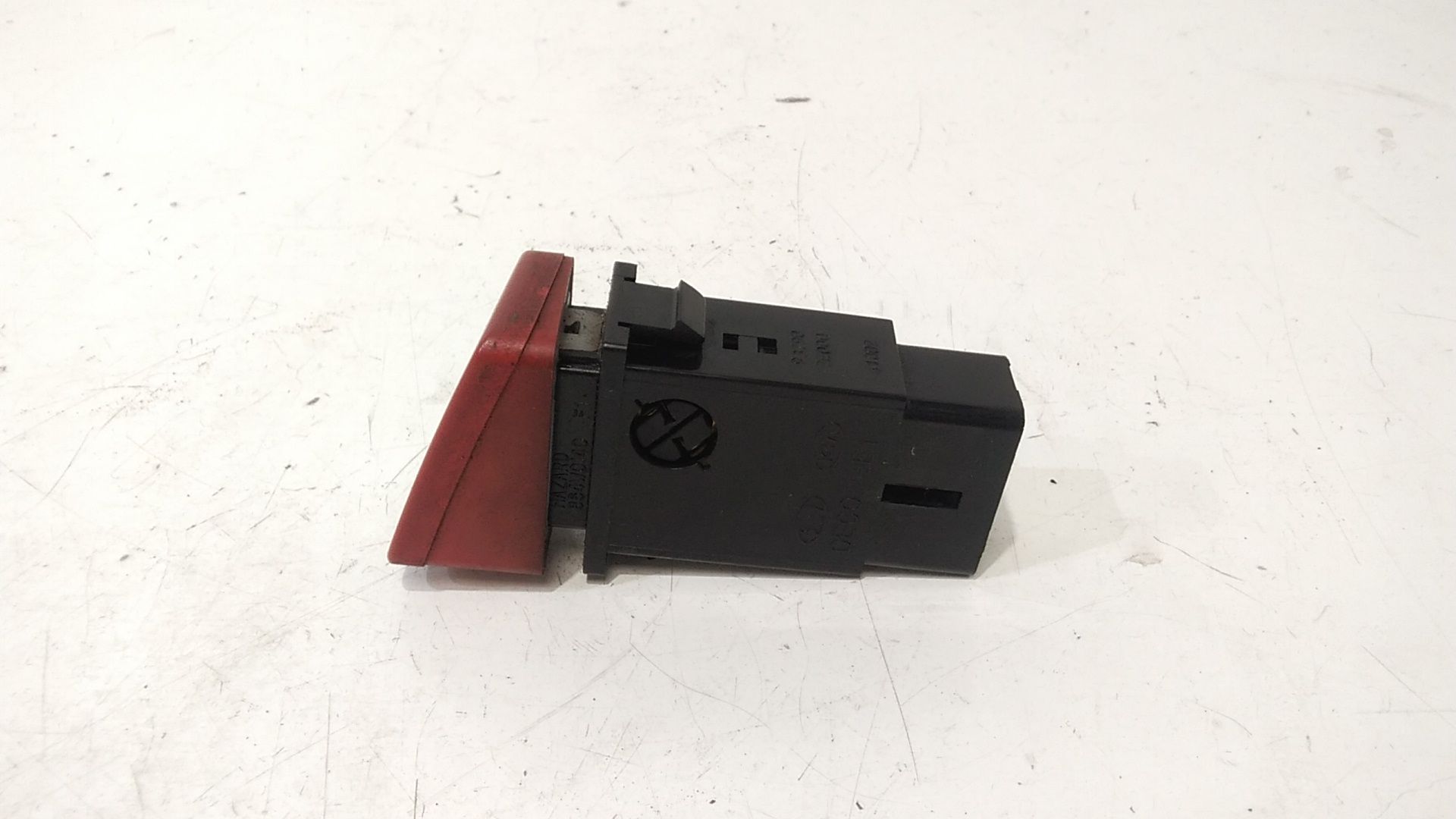 Pulsante luci di emergenza HYUNDAI Tucson  Serie (04>09)