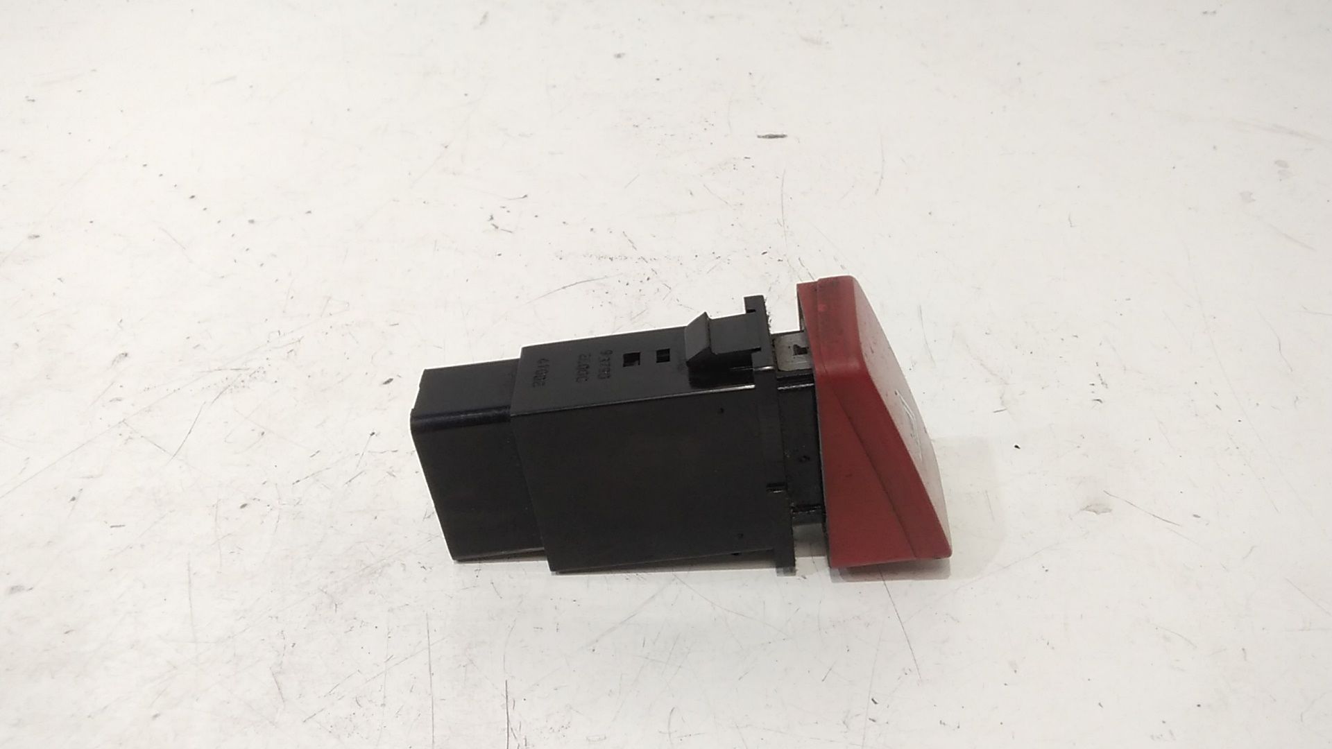 Pulsante luci di emergenza HYUNDAI Tucson  Serie (04>09)