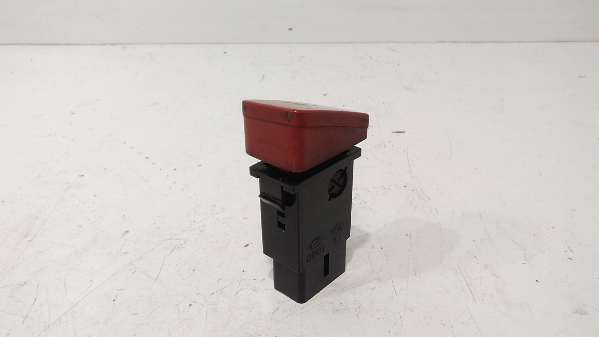 Pulsante luci di emergenza HYUNDAI Tucson  Serie (04>09)