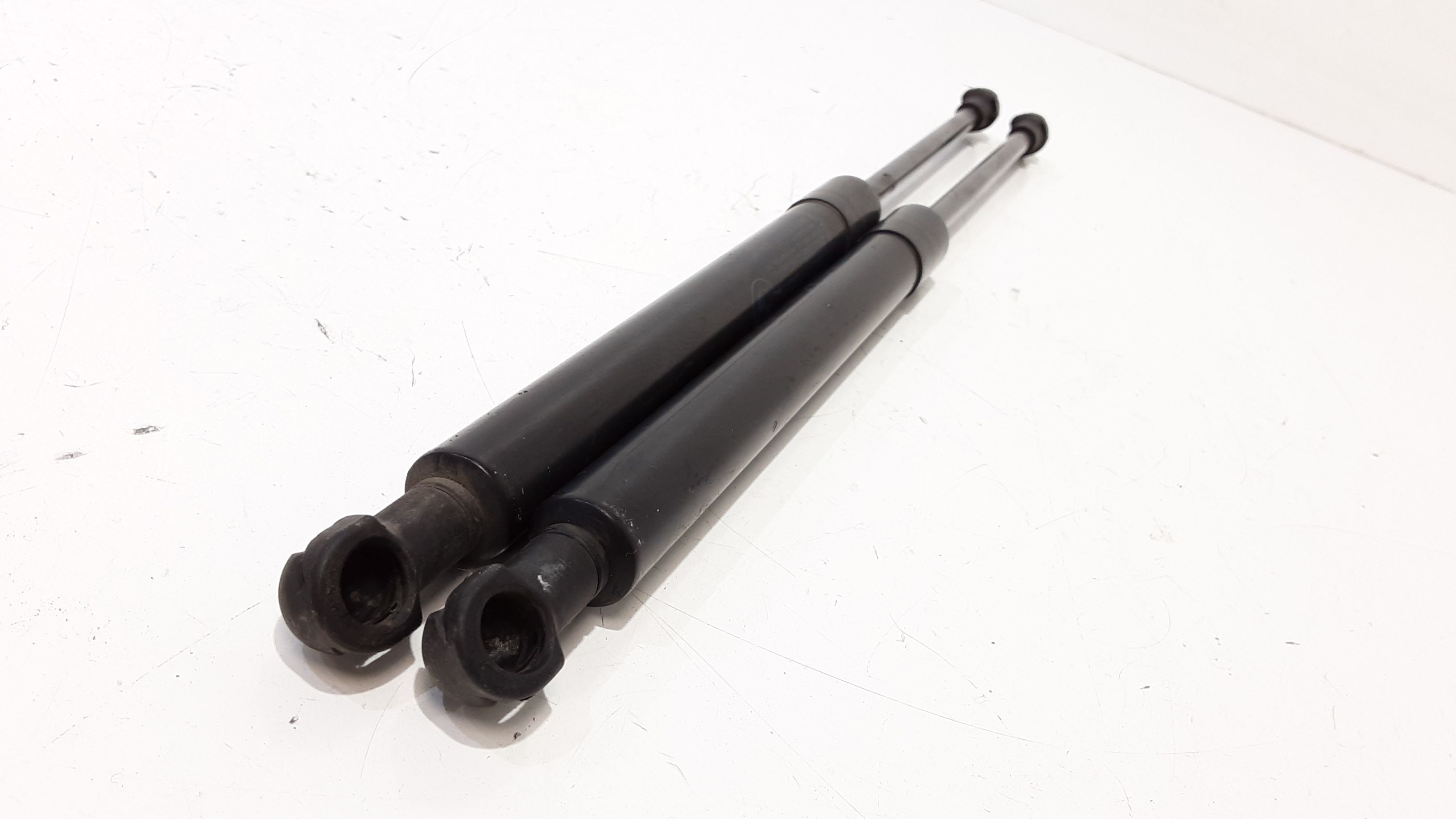 Pistoncini cofano ant BMW Serie 1 E87 1 Serie