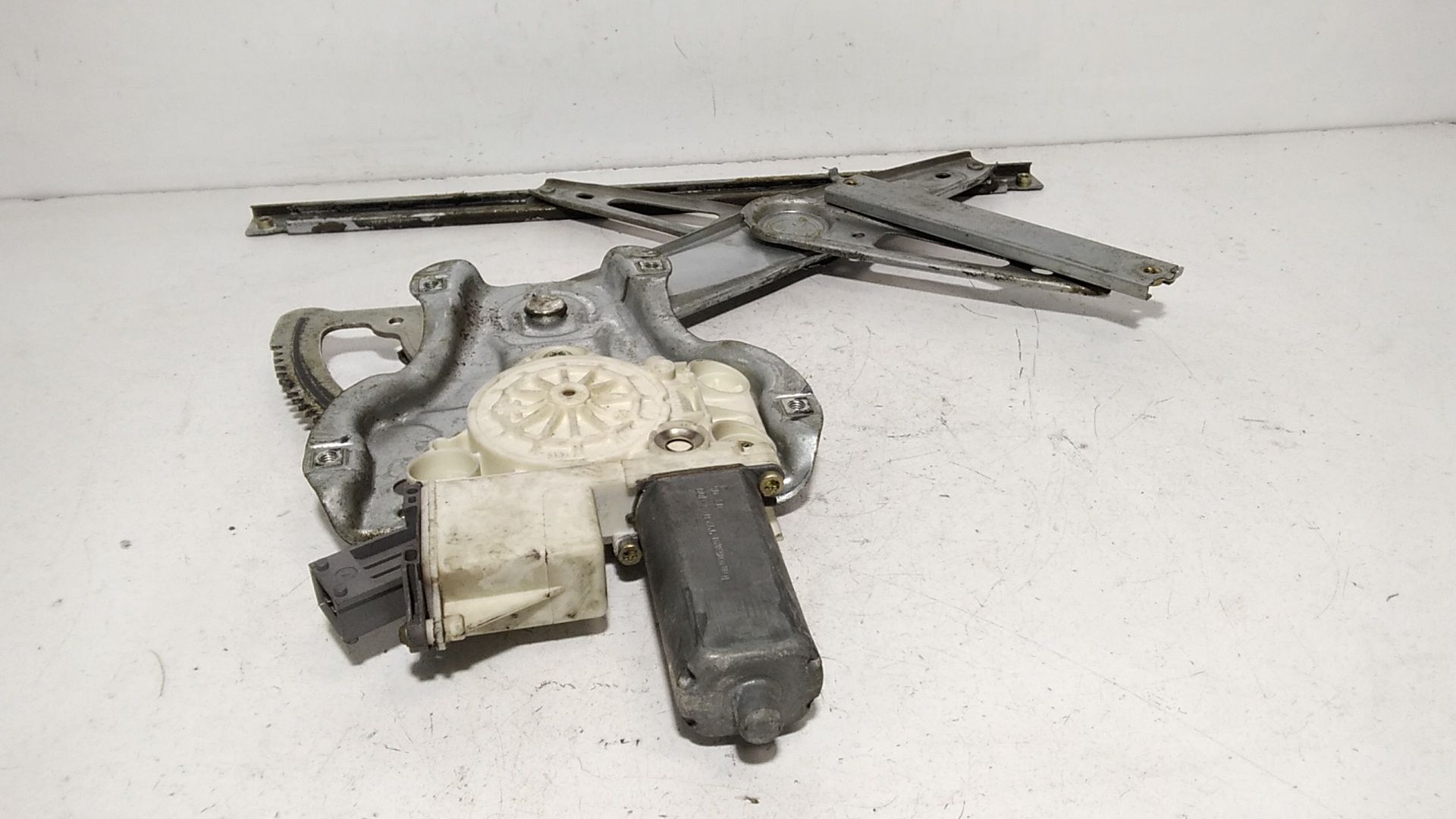 Cremagliera anteriore sinistra Guida TOYOTA Avensis S. Wagon 2 Serie