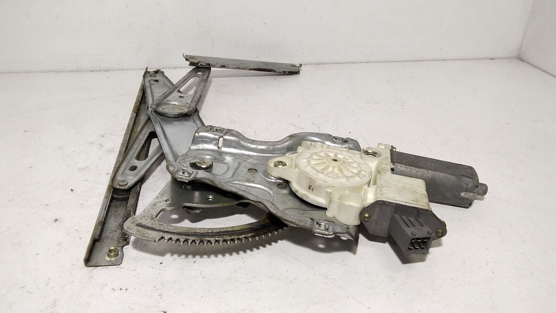 Cremagliera anteriore sinistra Guida TOYOTA Avensis S. Wagon 2 Serie