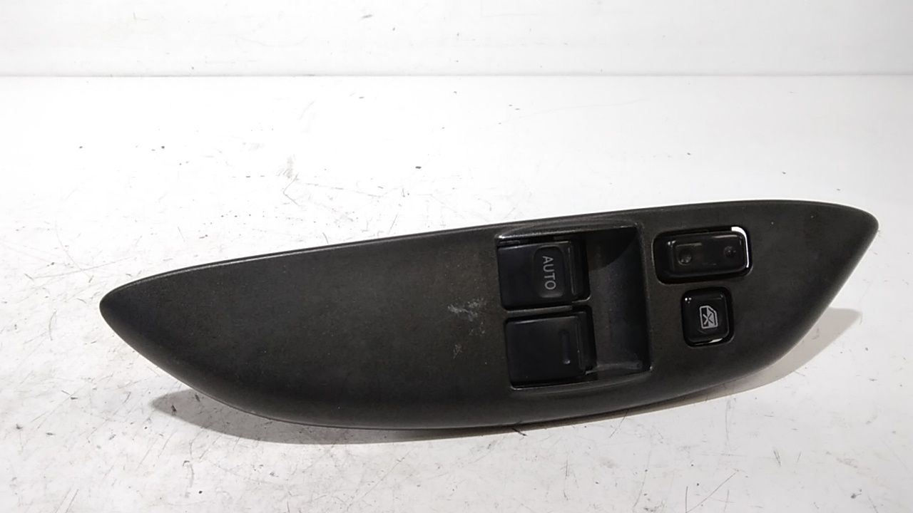 Pulsantiera anteriore sinistra Guida TOYOTA Yaris 1 Serie