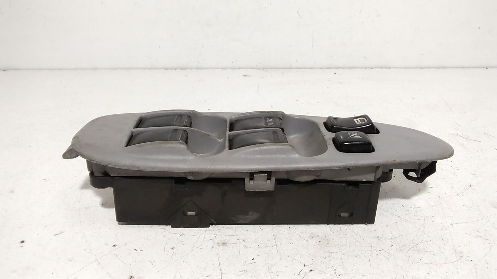 Pulsantiera anteriore sinistra Guida NISSAN Almera 2 Serie