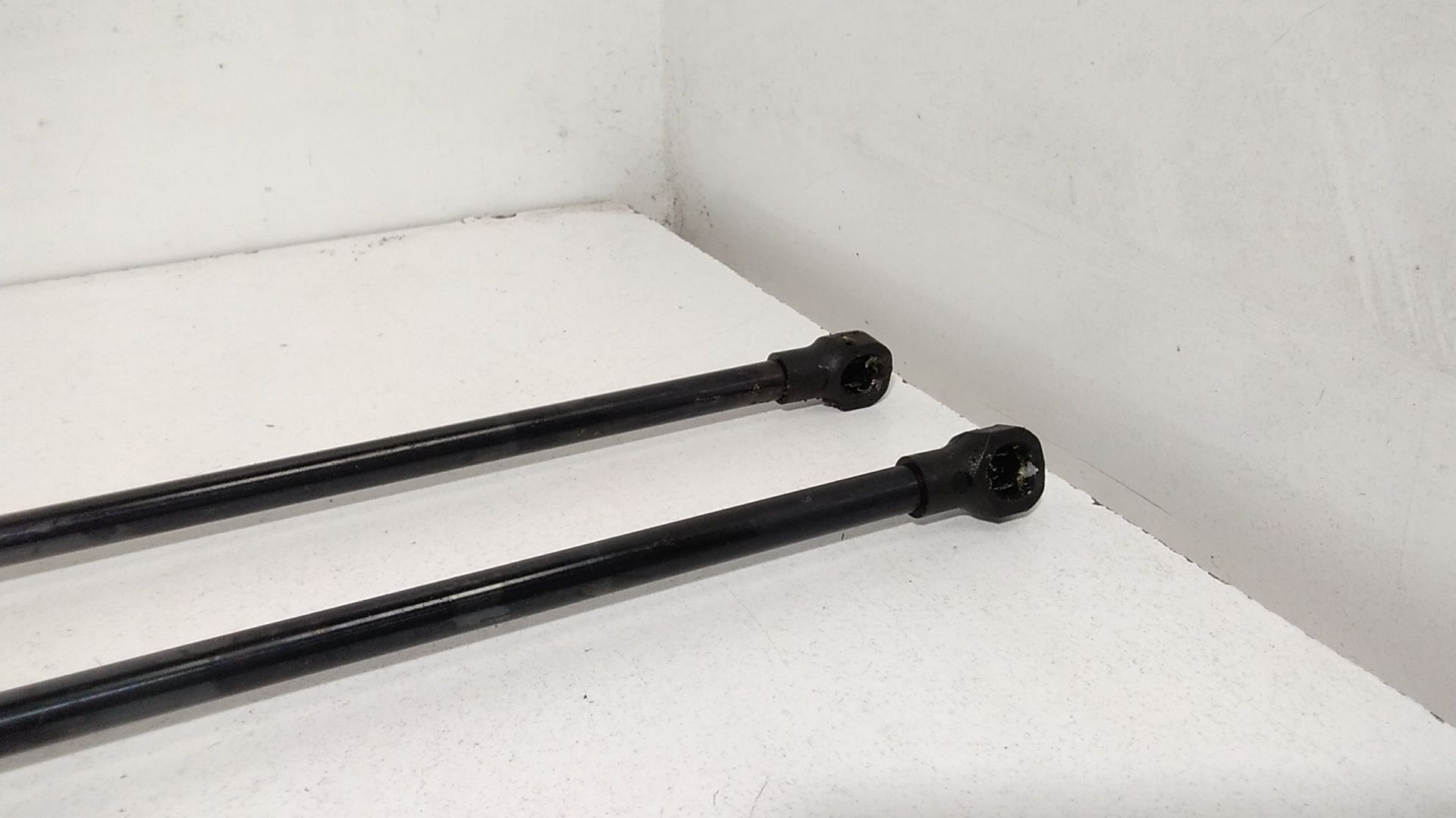 Pistoncini cofano Post. RENAULT Trafic Serie