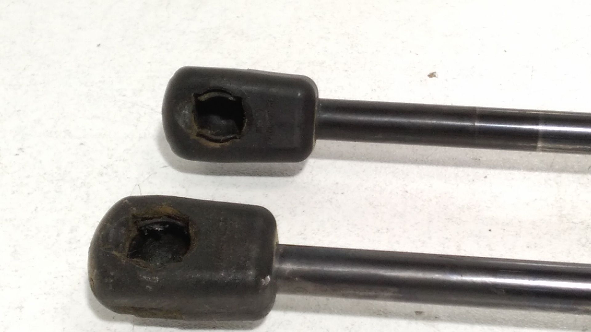 Pistoncini cofano Post. FIAT 500 X 1 Serie