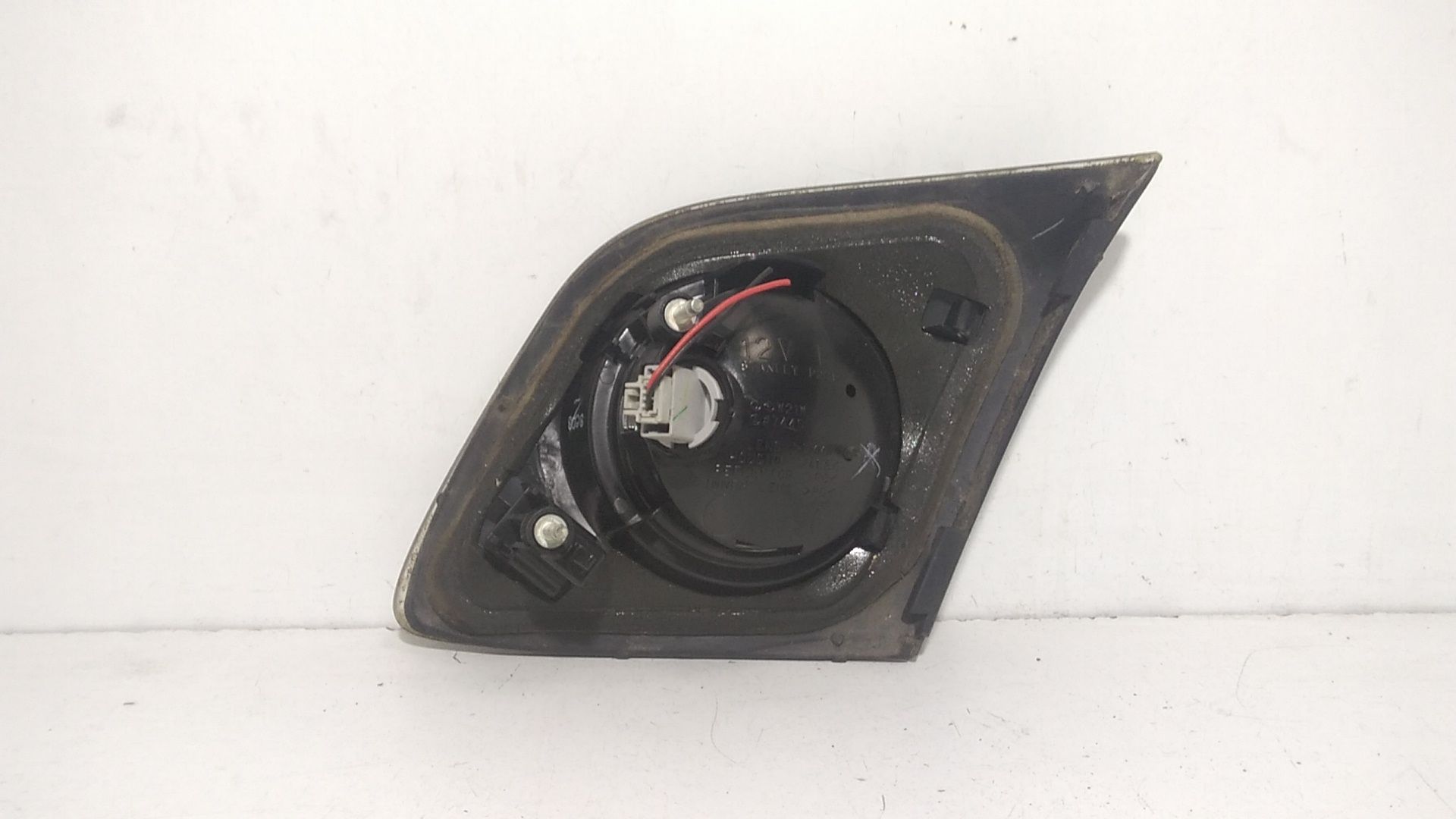 Stop Posteriore Sinistro Integrato nel Portello MAZDA 3 Berlina 1 Serie