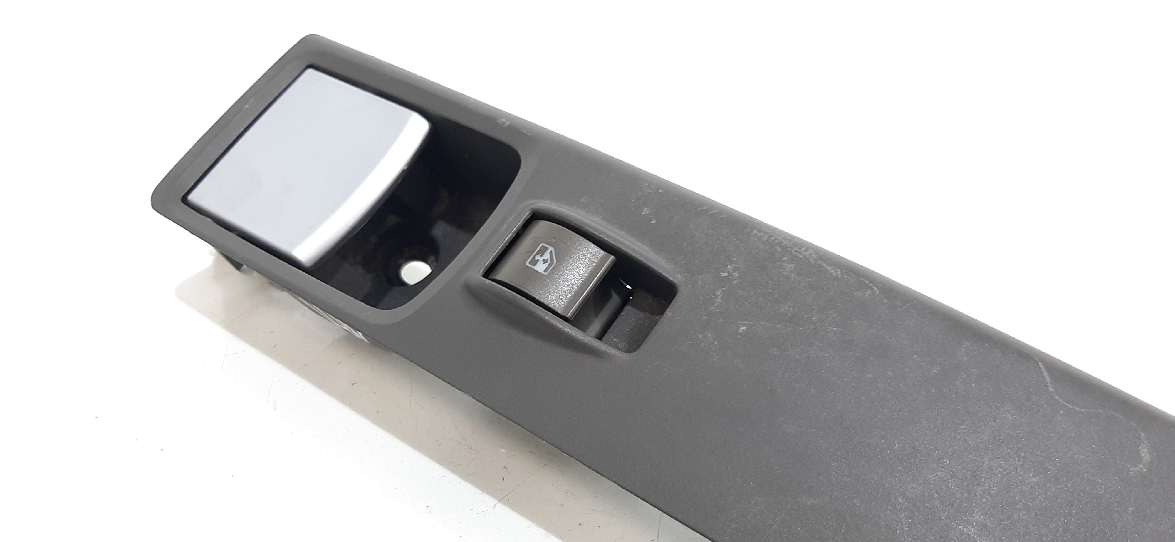 Pulsantiera Anteriore Destra Passeggero FIAT Idea 1 Serie