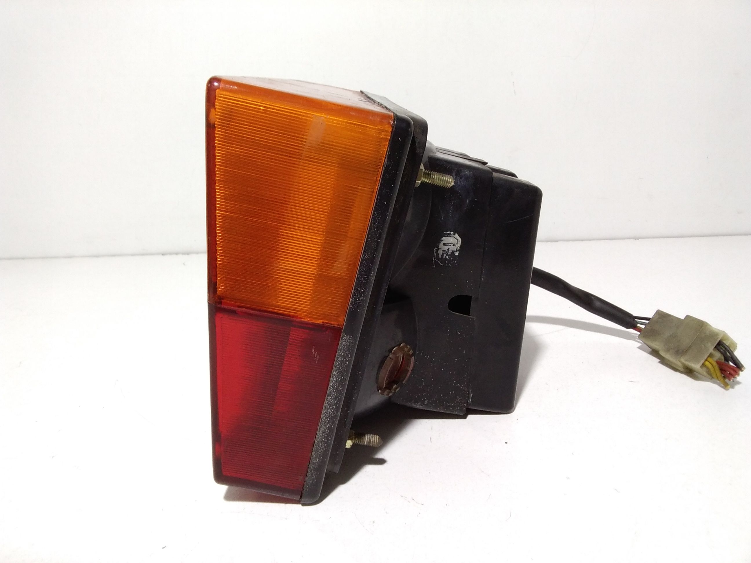 Stop fanale Posteriore sinistro lato Guida INNOCENTI Koral 45 (90>92)