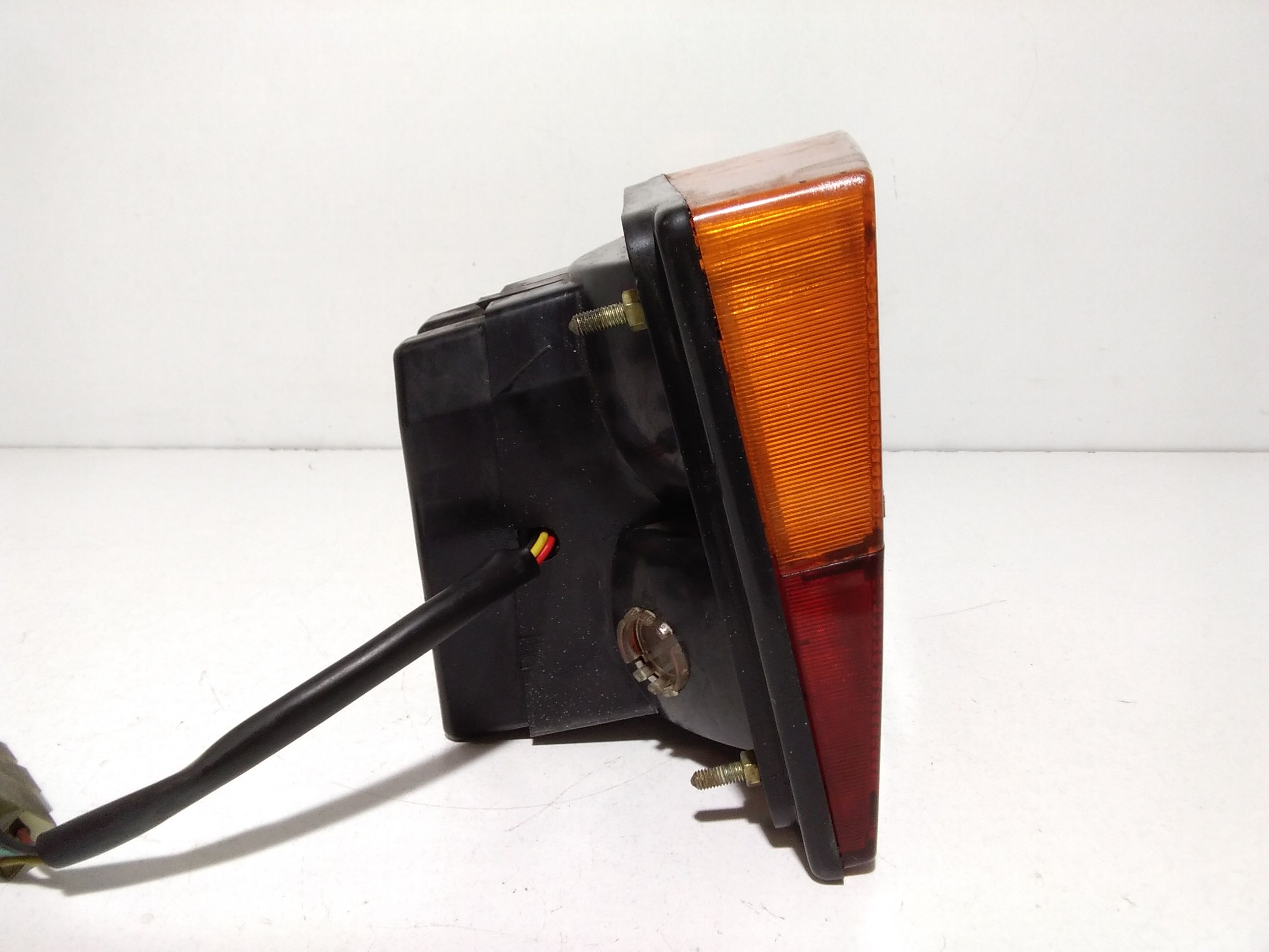 Stop fanale Posteriore sinistro lato Guida INNOCENTI Koral 45 (90>92)