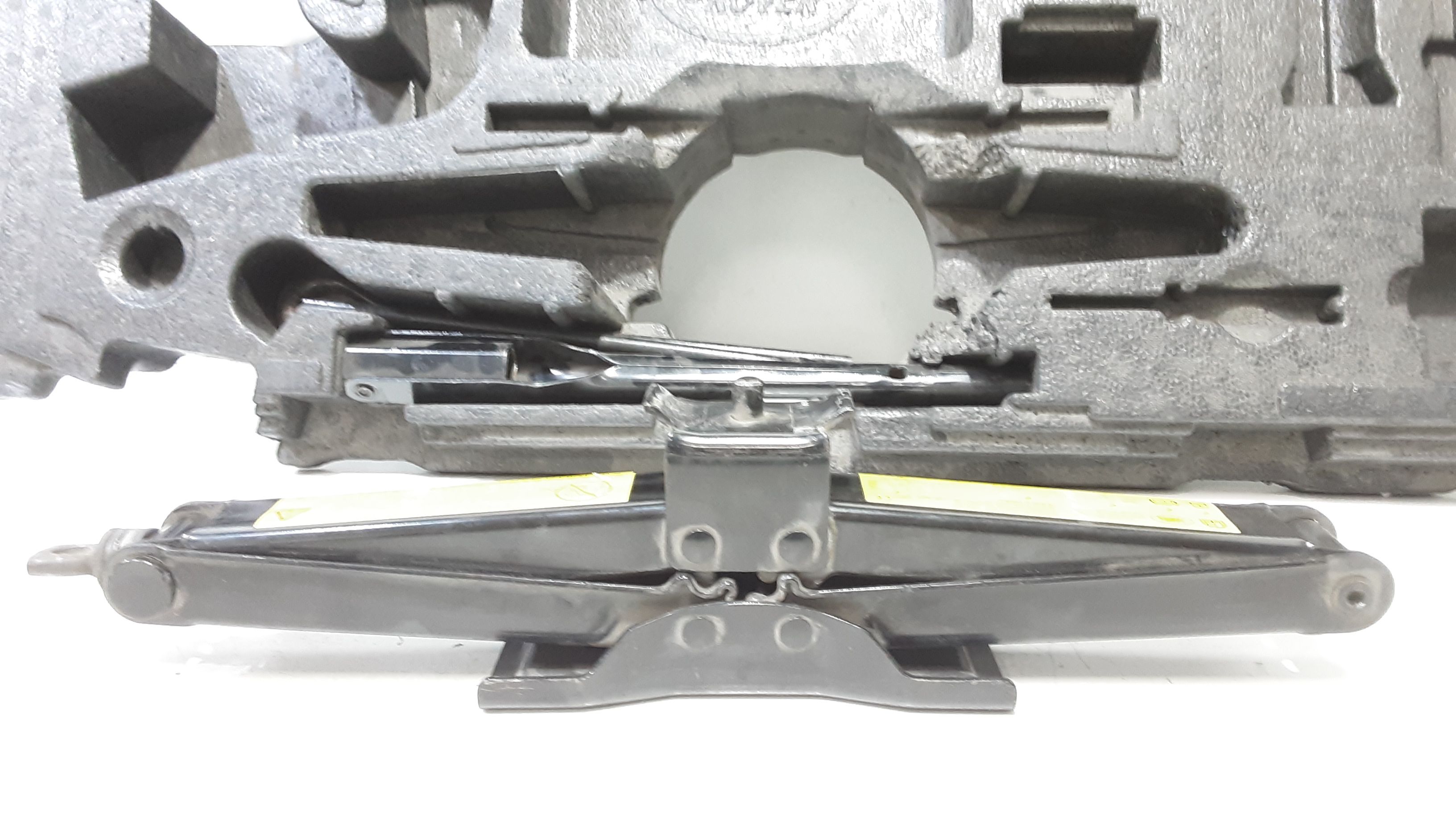 Cric LAND ROVER Range Rover SPORT (05>13)