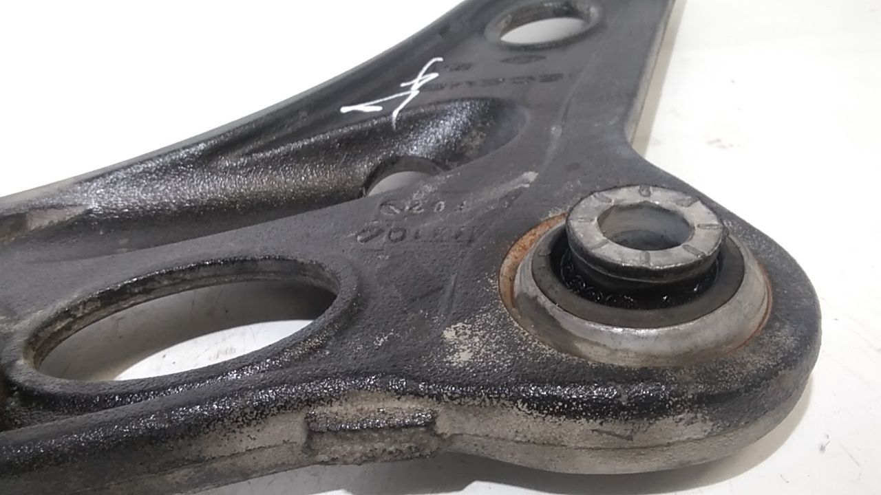 Braccio Oscillante anteriore destro RENAULT Trafic Furgonato serie (14>)