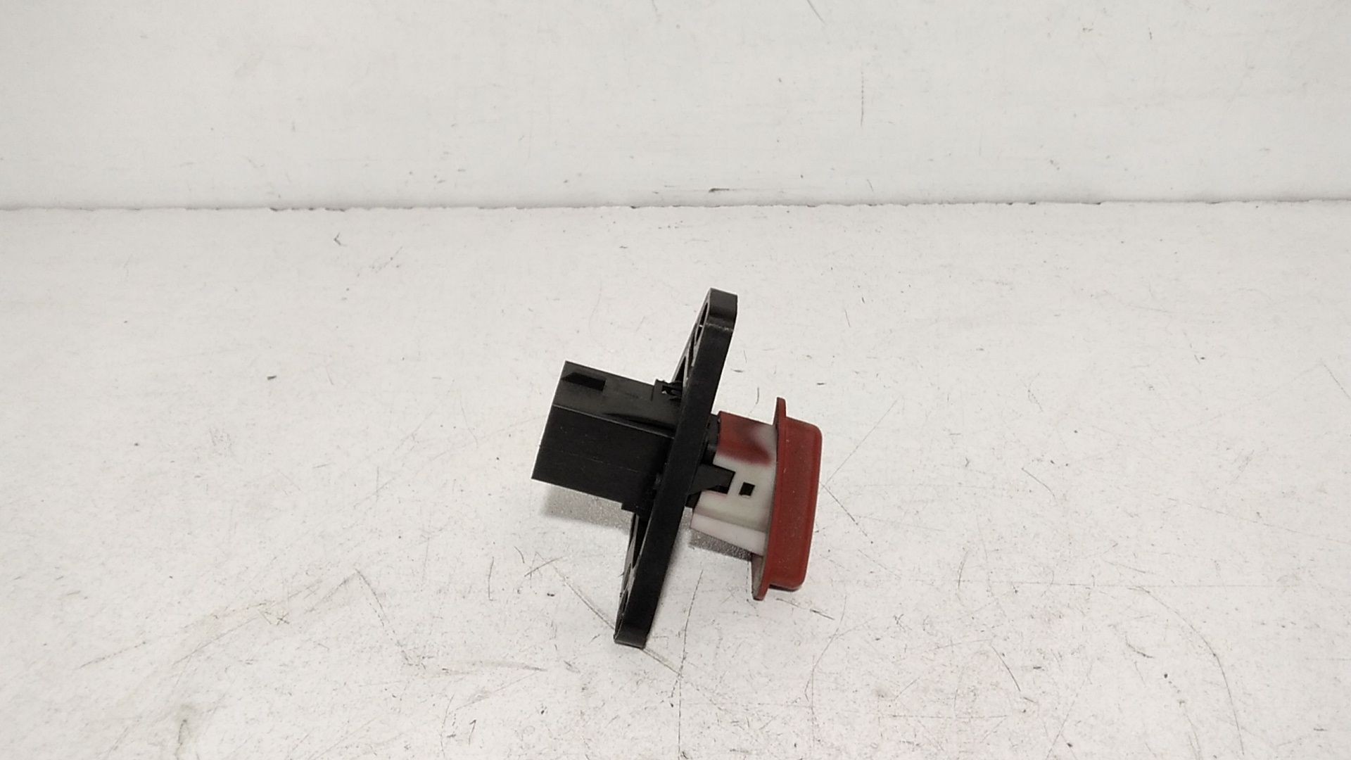 Pulsante luci di emergenza GREAT WALL MOTOR Hover Serie (06>)