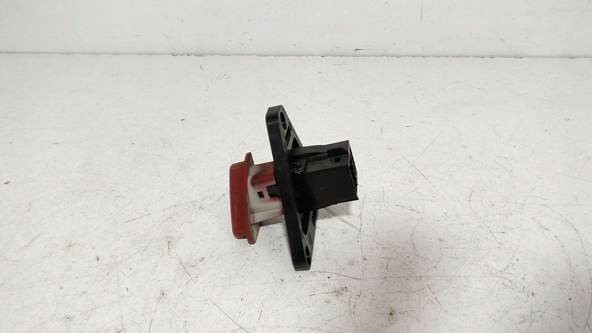 Pulsante luci di emergenza GREAT WALL MOTOR Hover Serie (06>)