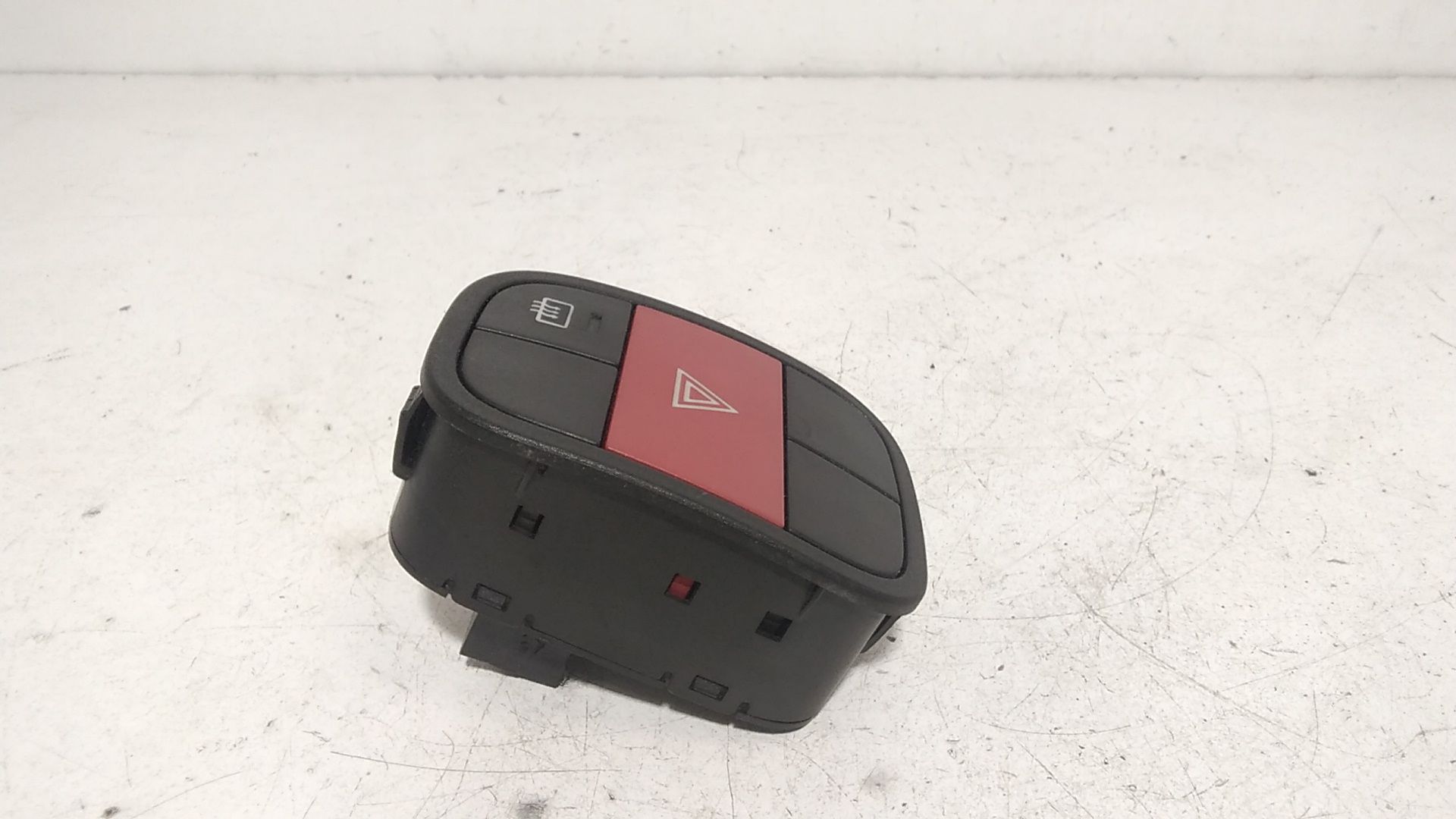 Pulsante luci di emergenza FIAT Qubo 1 Serie