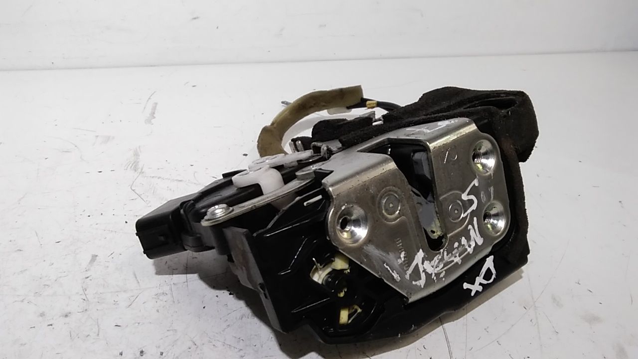 Serratura Anteriore Destra MAZDA 3 Berlina Serie (03>09)