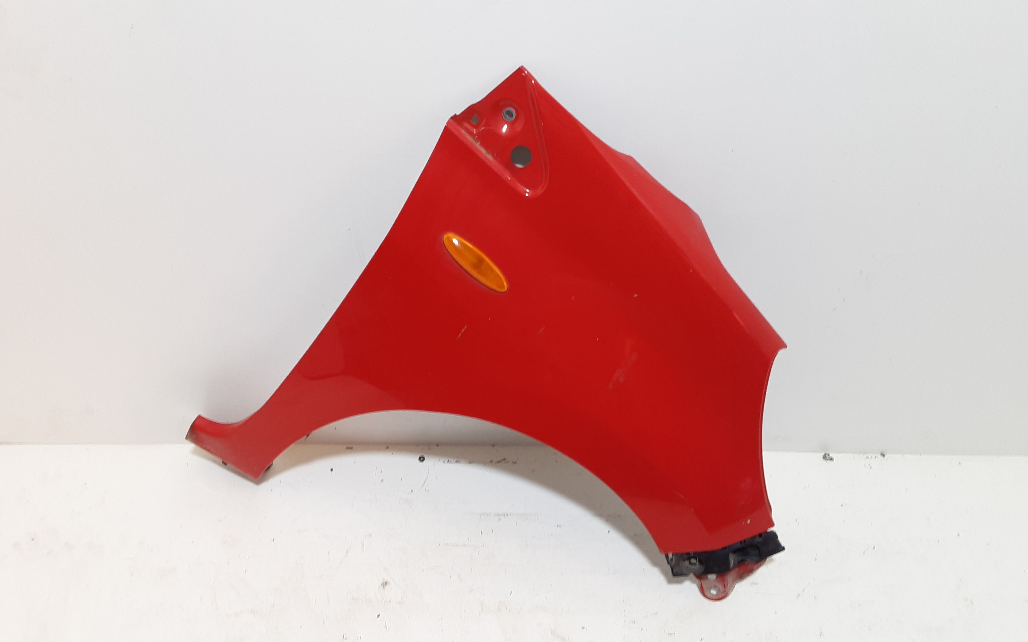 Parafango Anteriore Destro HYUNDAI i10 1 Serie