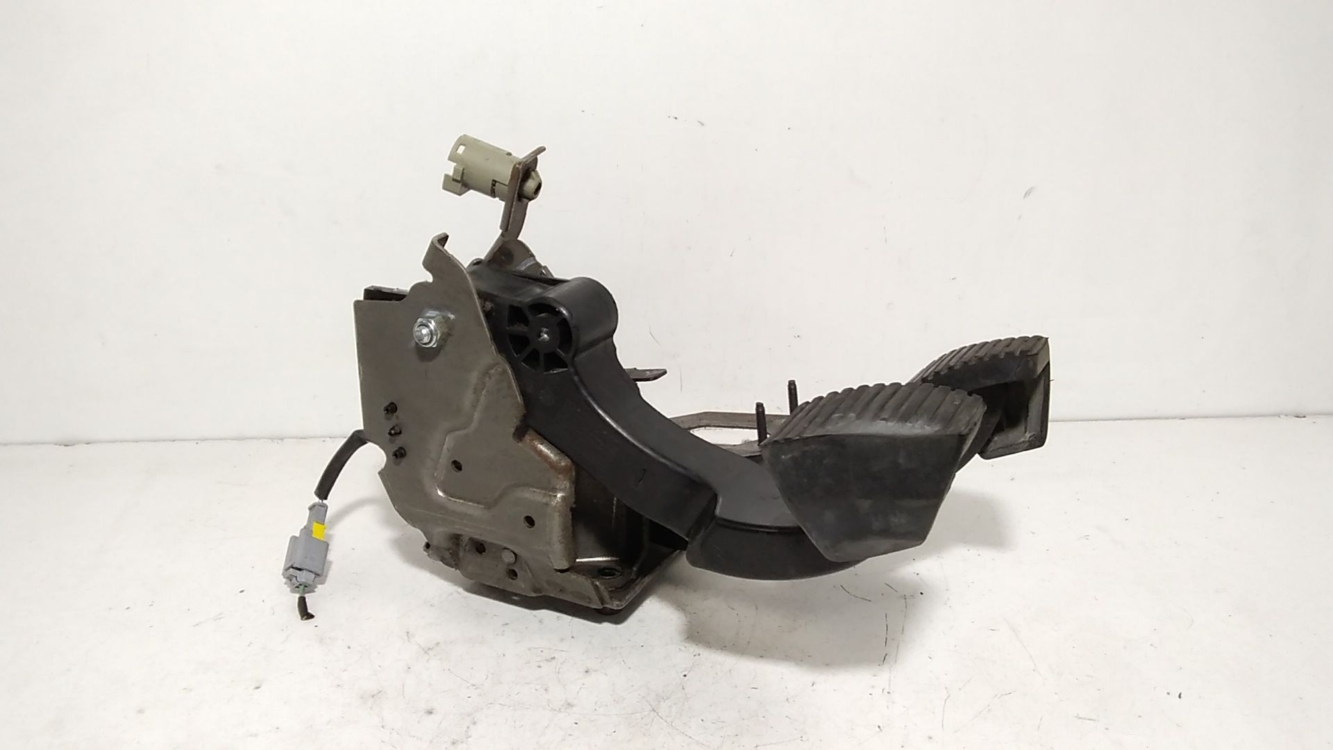 Pedaliera Freno + frizione PEUGEOT 208 Serie (12>19)