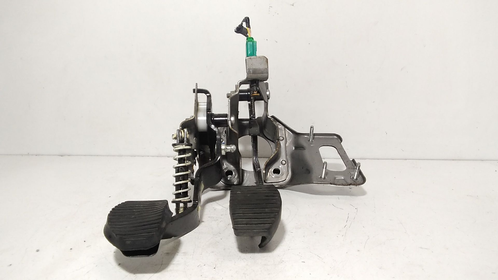 Pedaliera Freno + frizione PEUGEOT Partner Serie (16>)