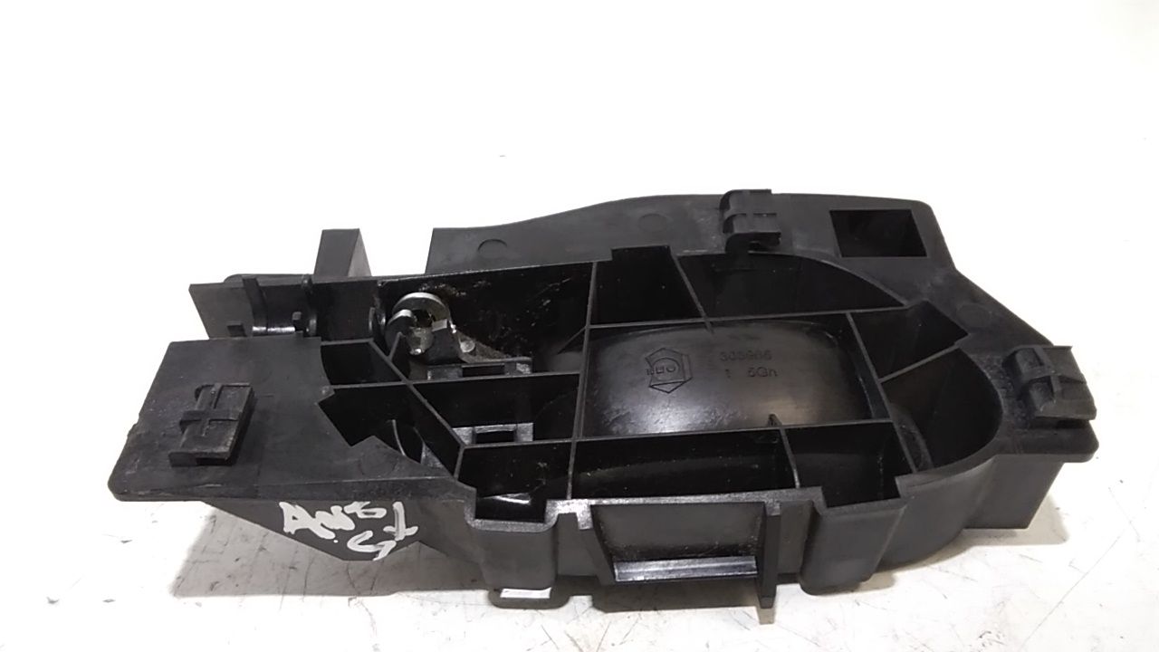 Maniglia interna anteriore Sinistra PEUGEOT 208 Serie (12>19)