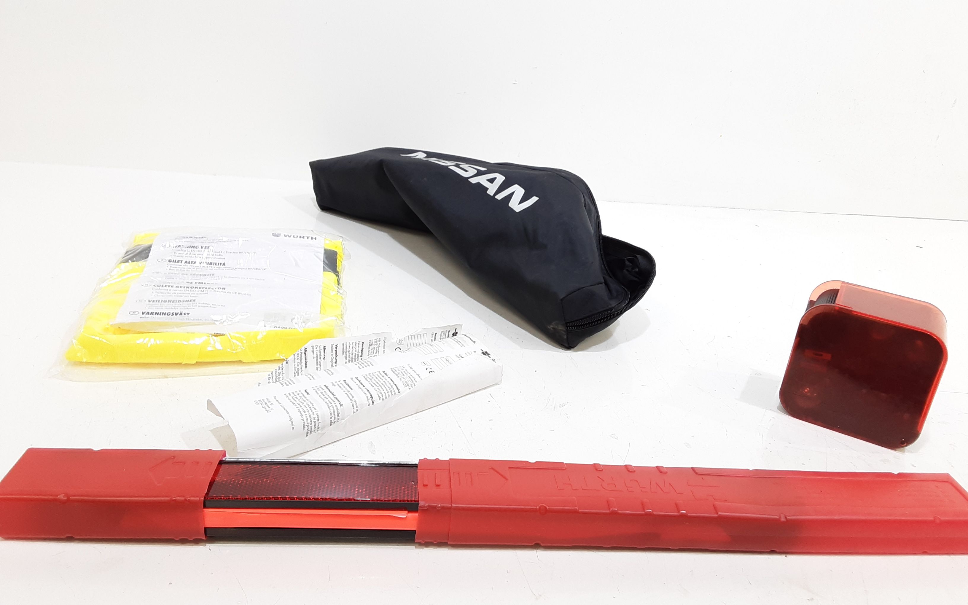 kit triangolo emergenza NISSAN Micra Serie (K14) (17>)