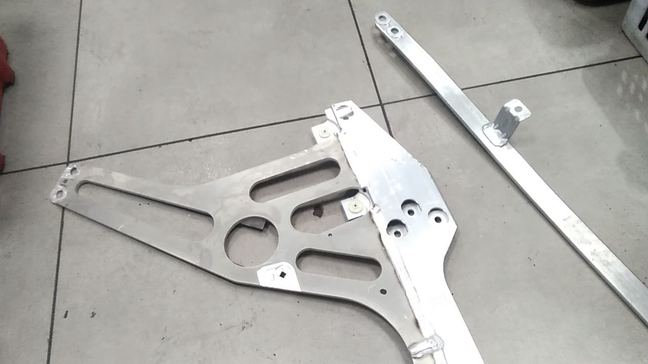 Rinforzo serbatoio BMW X3 Serie M COMPETITION (510CV) (G01,F97) (3.2019>)