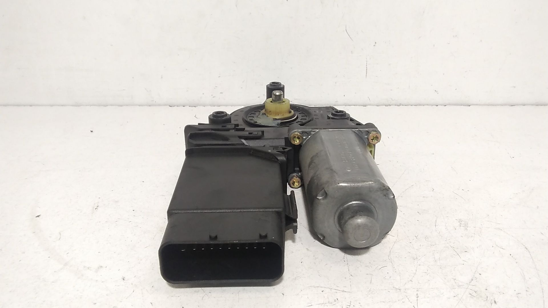 Motorino Alzavetro anteriore Sinistro VOLKSWAGEN Passat Berlina 3 Serie