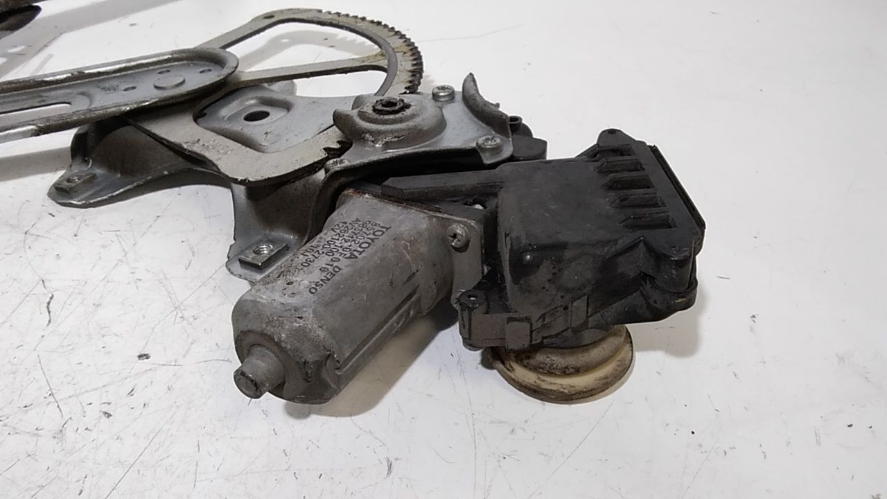 Cremagliera anteriore sinistra Guida TOYOTA Yaris 3 Serie