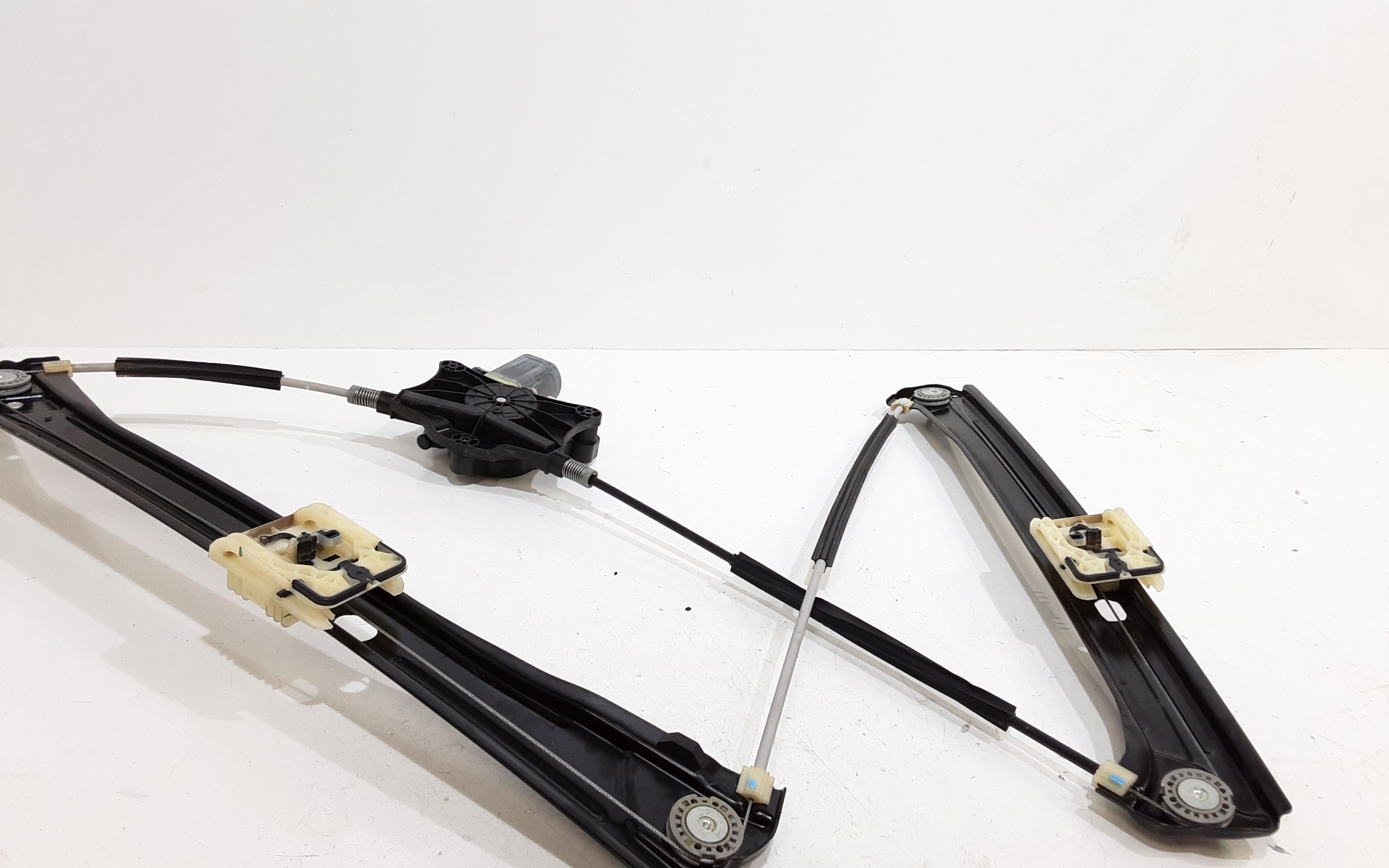 Cremagliera anteriore destra passeggero VOLKSWAGEN Tiguan Serie