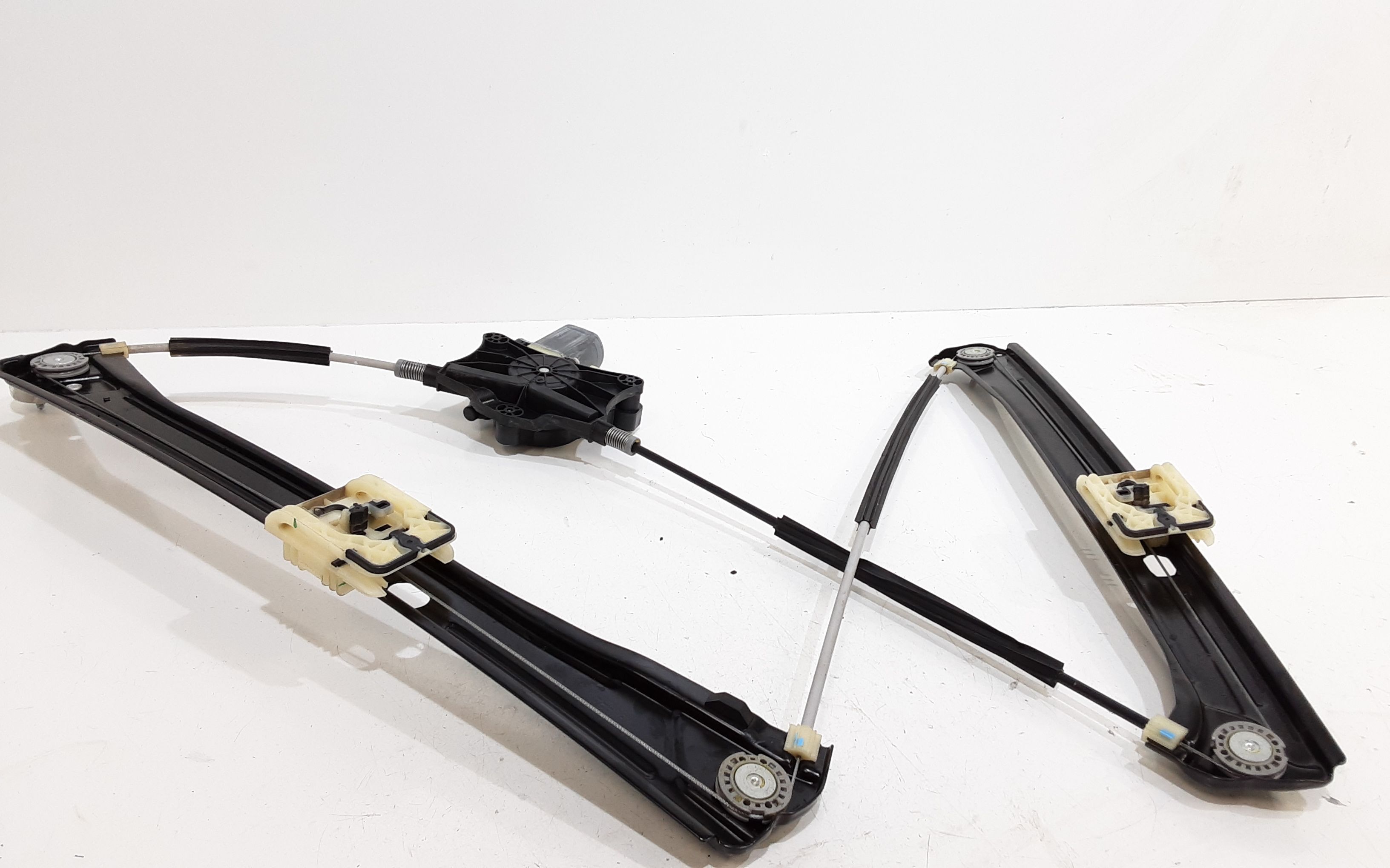 Cremagliera anteriore destra passeggero VOLKSWAGEN Tiguan Serie