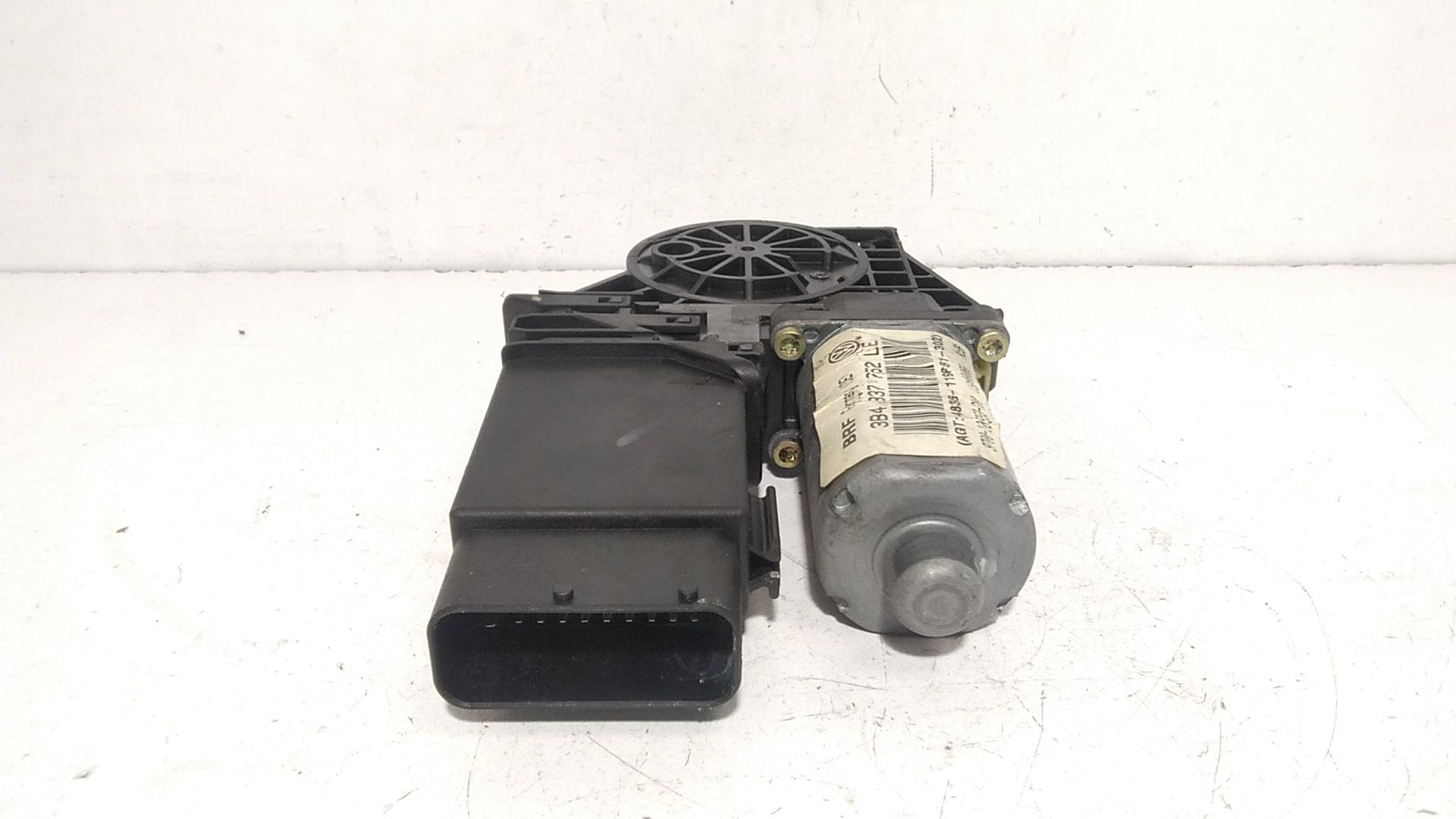 Motorino Alzavetro anteriore destra VOLKSWAGEN Passat Berlina 3 Serie