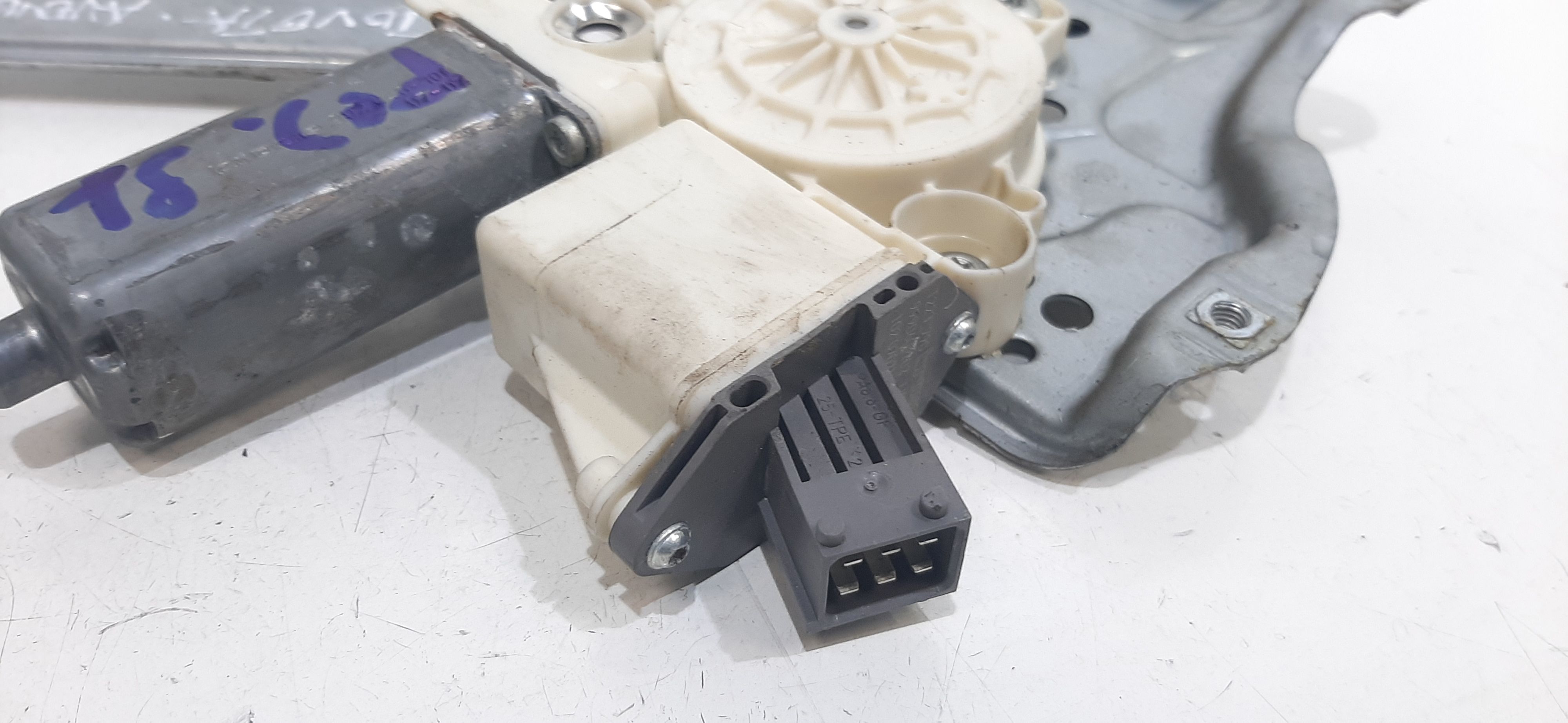 Cremagliera posteriore sinistra guida TOYOTA Avensis S. Wagon 2 Serie