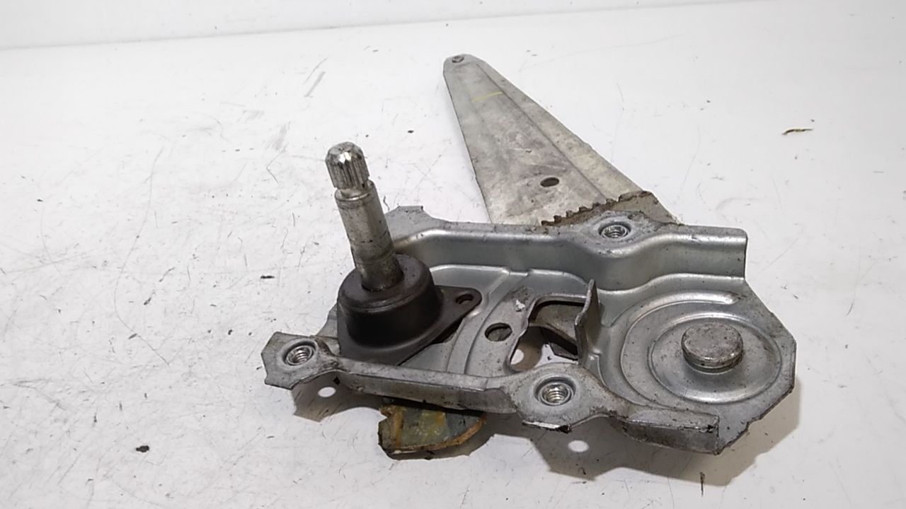 Cremagliera posteriore sinistra guida TOYOTA Yaris 2 Serie