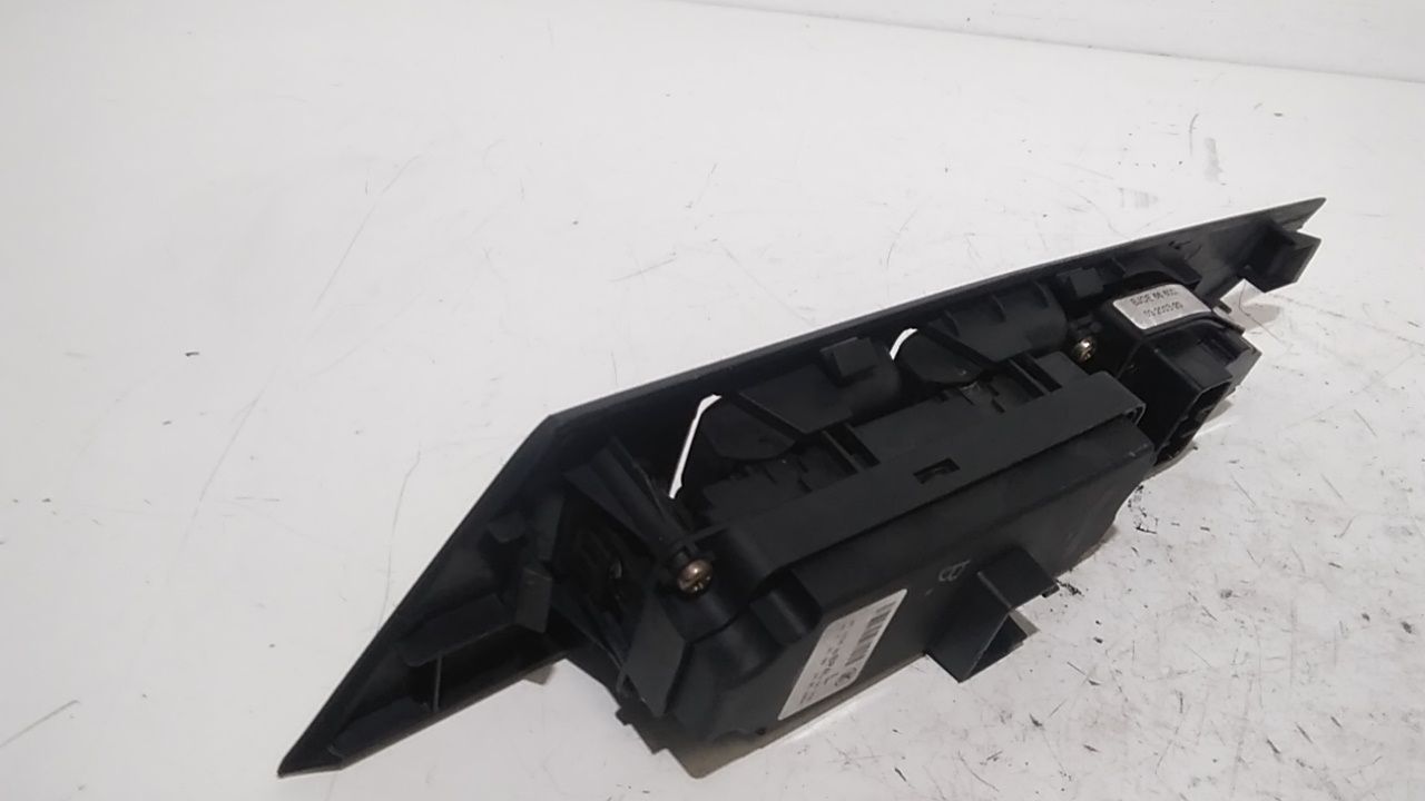 Pulsantiera anteriore sinistra Guida MAZDA 3 Berlina Serie (03>09)