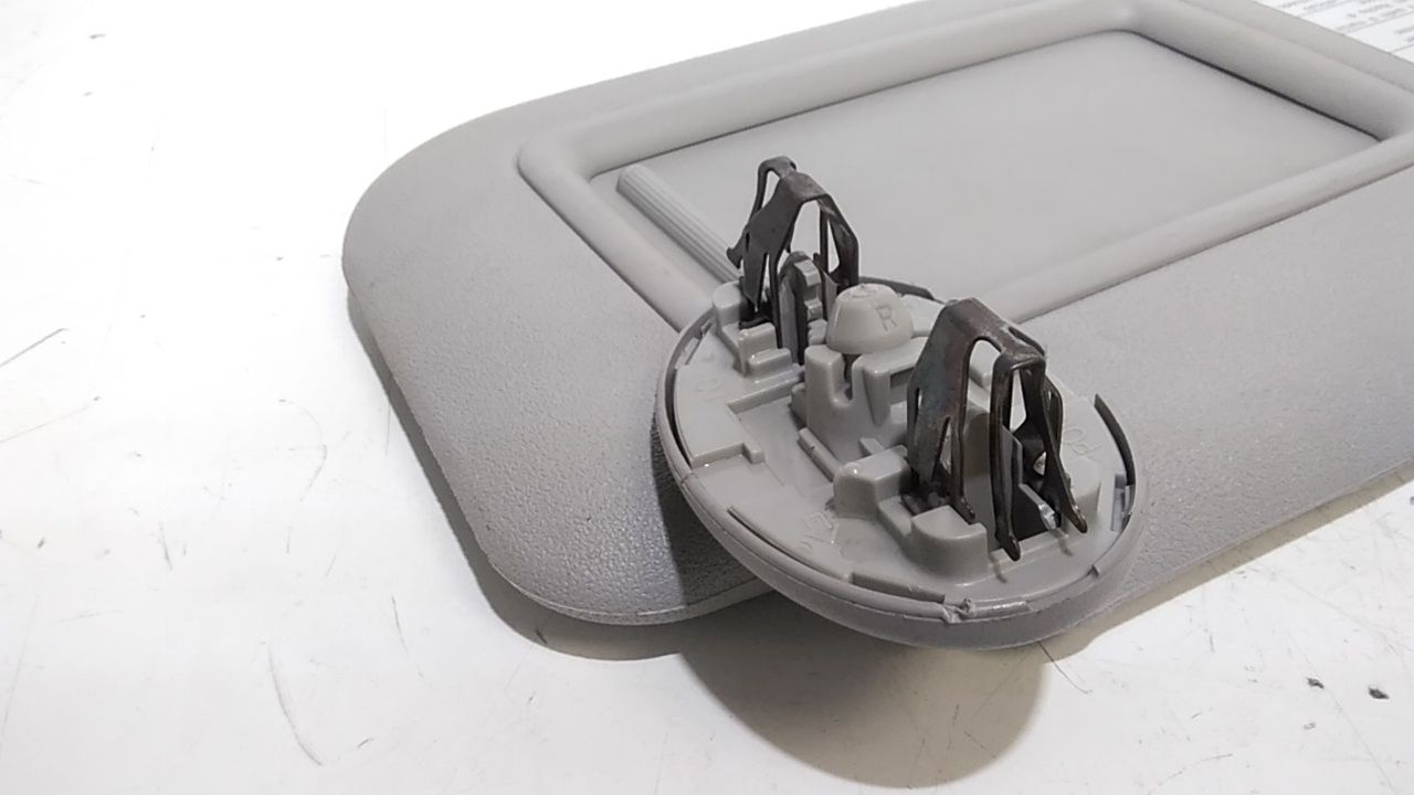 Parasole aletta Lato Passeggero TOYOTA Verso S  (P120) (10>16)