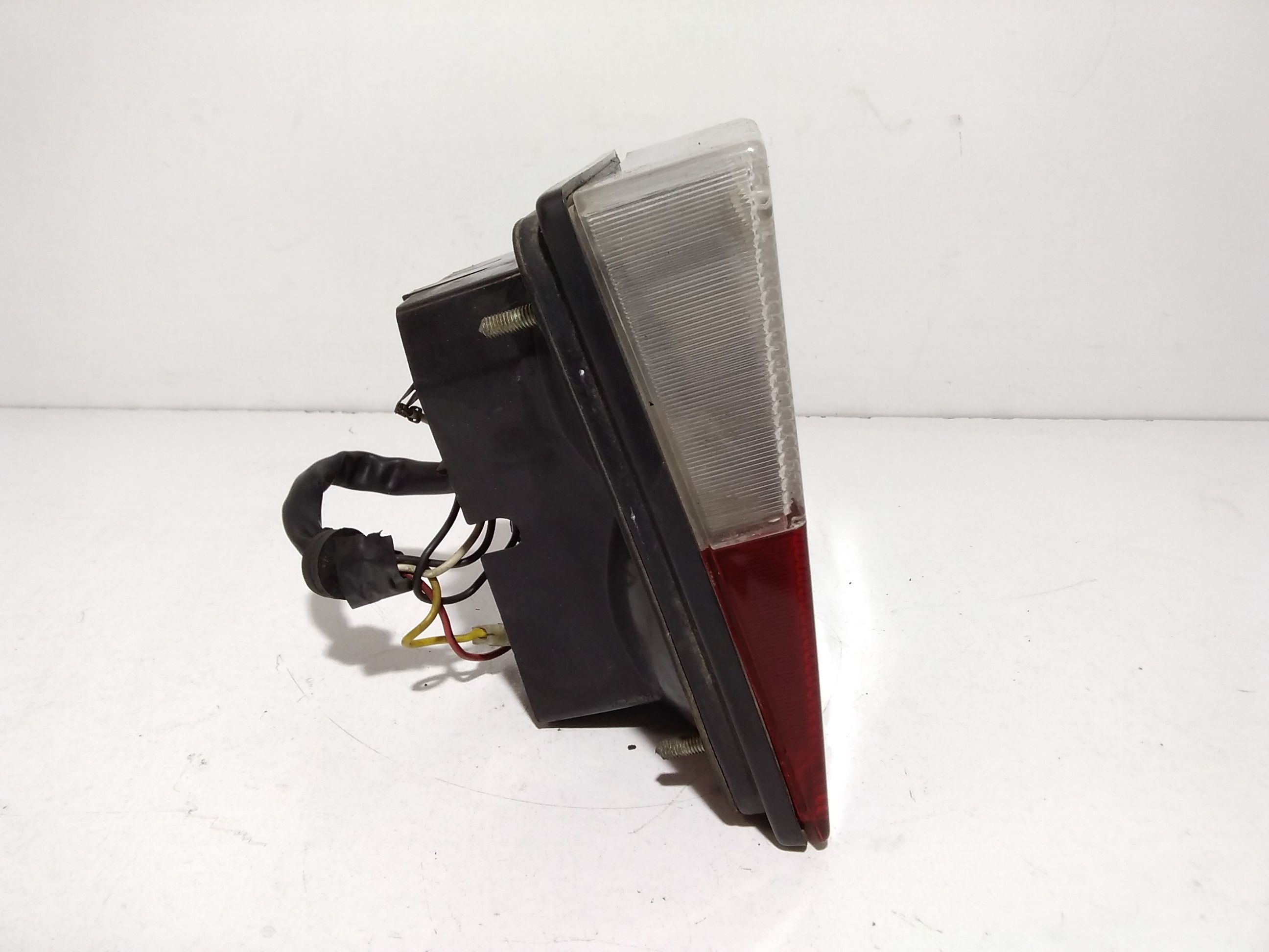 Stop Posteriore Sinistro Integrato nel Portello INNOCENTI Koral 45 (90>92)