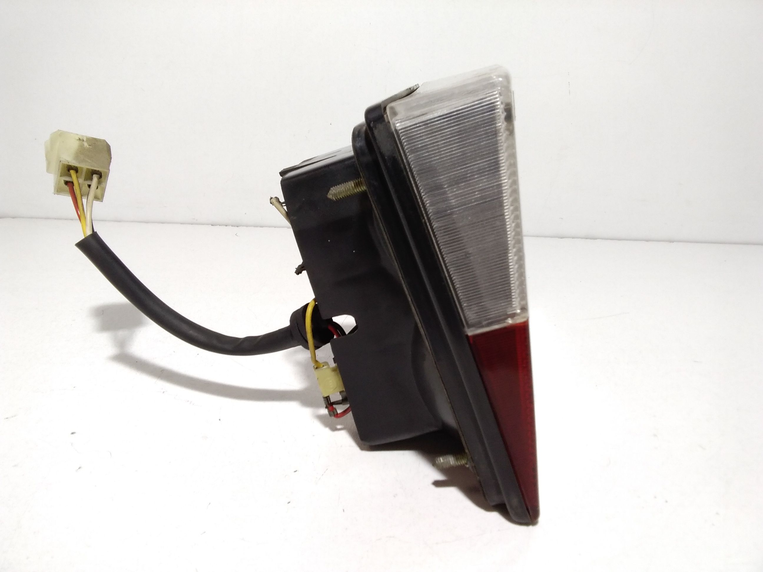 Stop Posteriore Destro Integrato nel Portello INNOCENTI Koral 45 (90>92)