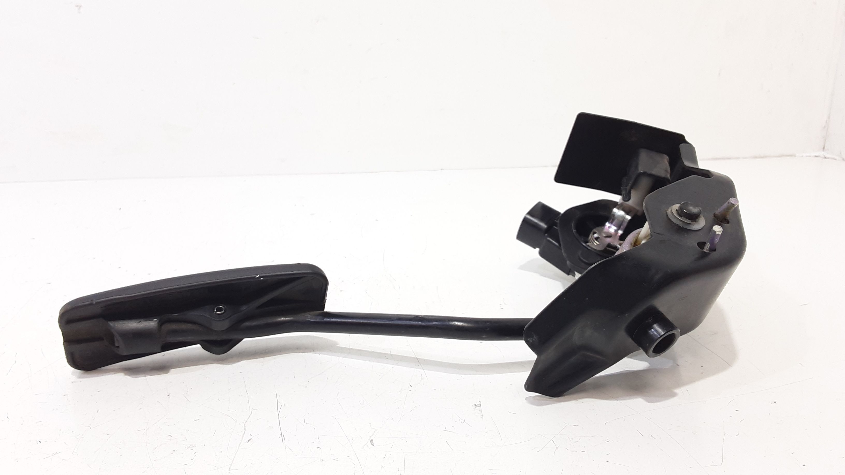 Pedale acceleratore TOYOTA Avensis S. Wagon 2 Serie